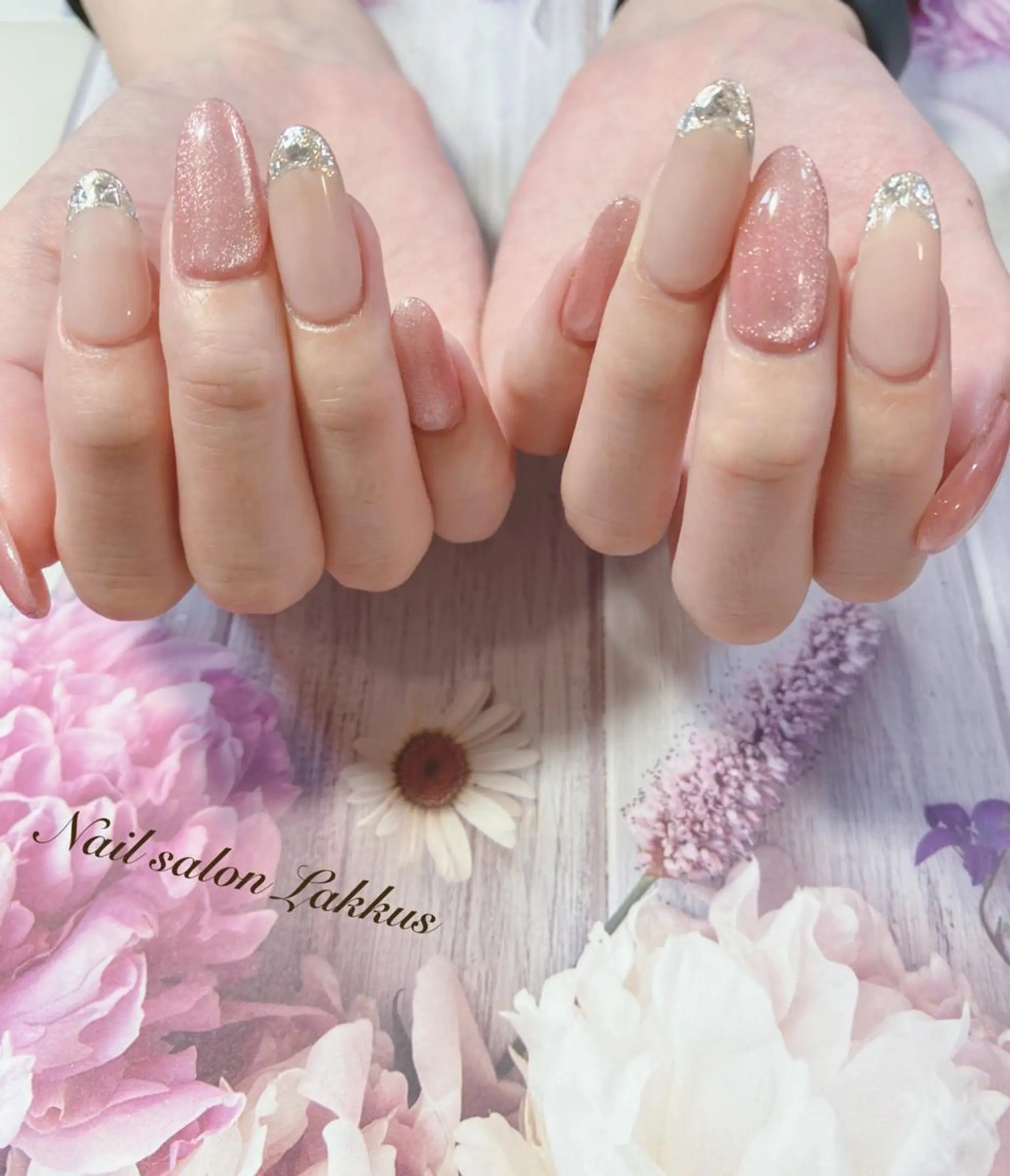 ネイル フレンチネイル ガラスフレンチ マグネットネイル Lakkus T－CHIのネイルデザイン