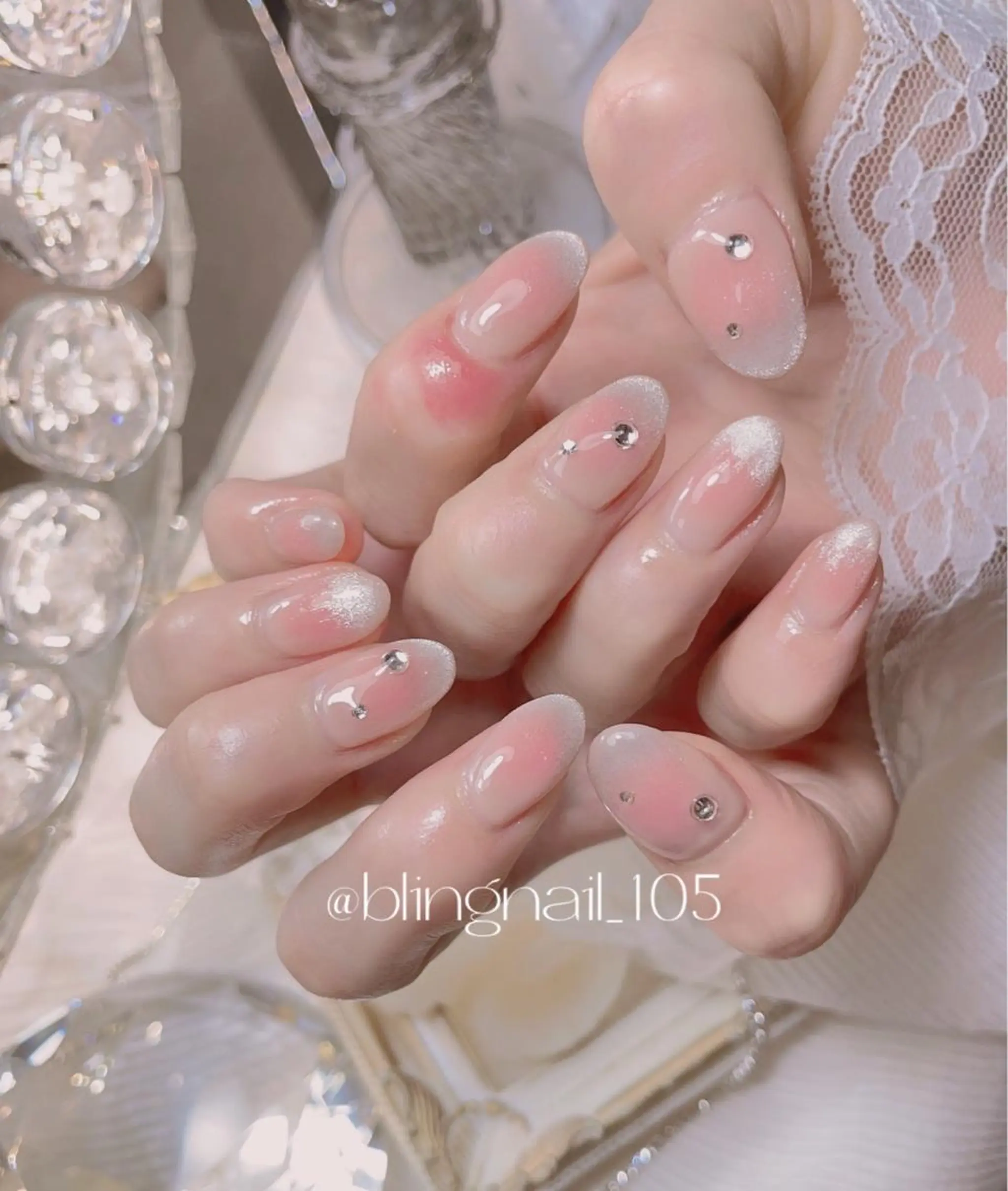 ネイル 23時まで❤︎韓国、 ワンホンネイルのネイルデザイン