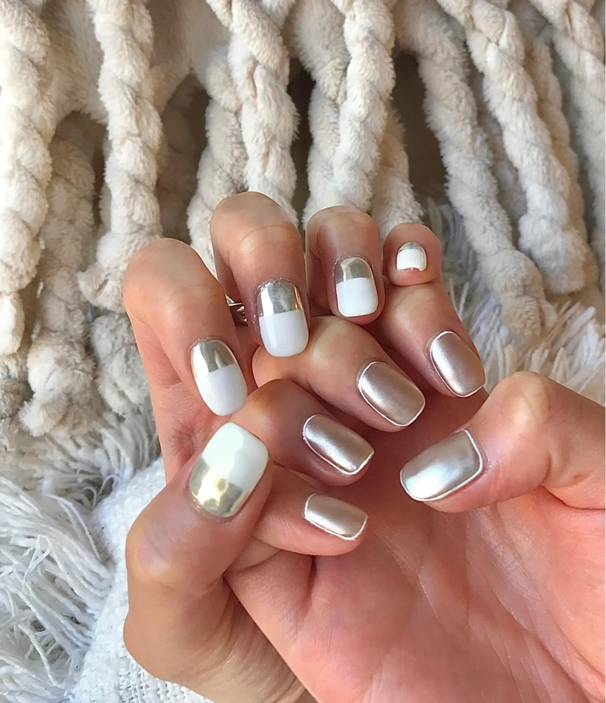 ショート カラー パーマ ヘアアレンジ ネイル マツエク・マツパ マットネイル ミラーネイル nail&eye Aoのマツエク・マツパデザイン