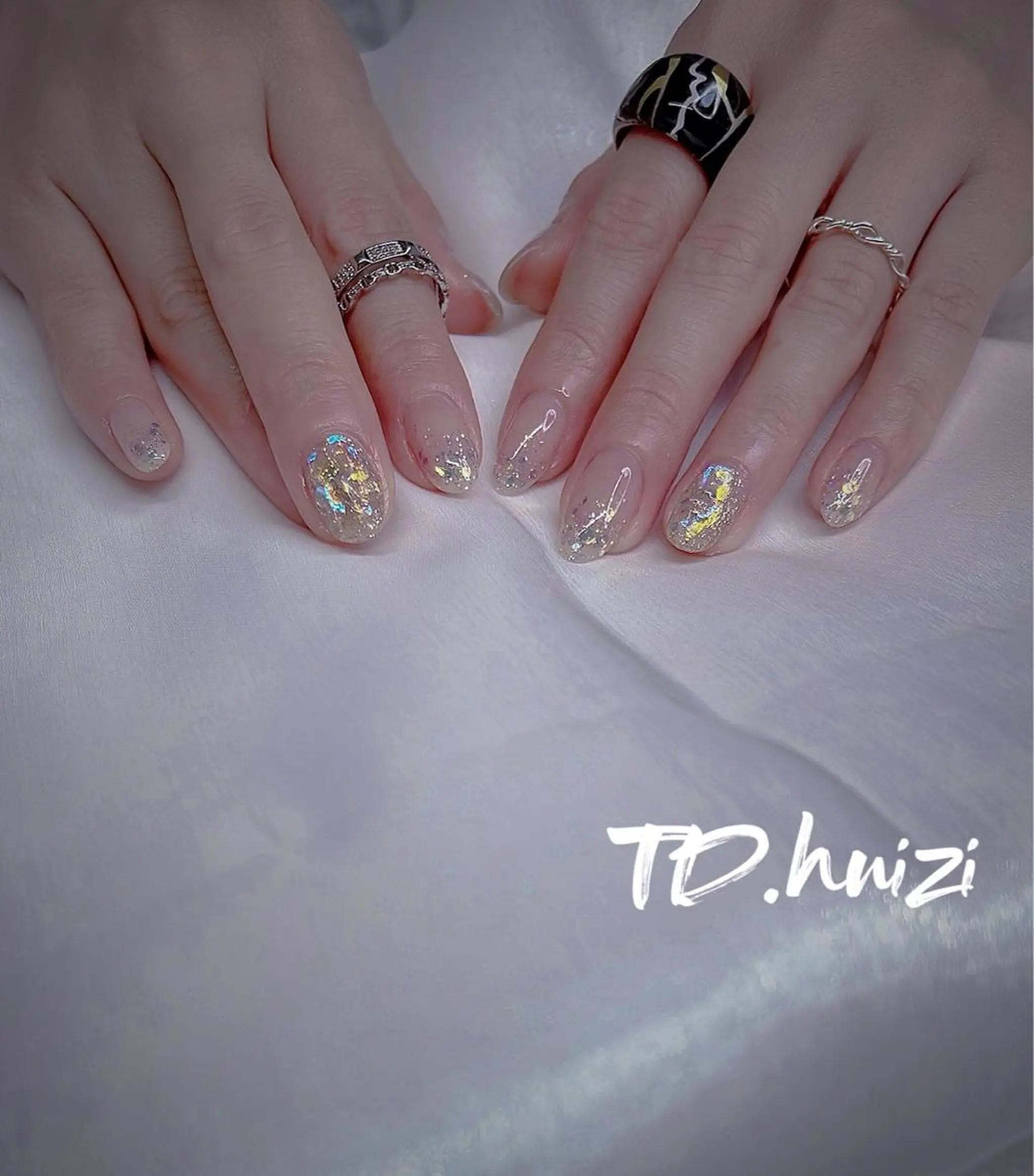 ミディアム めぐみのネイルサロン 惠のネイルデザイン