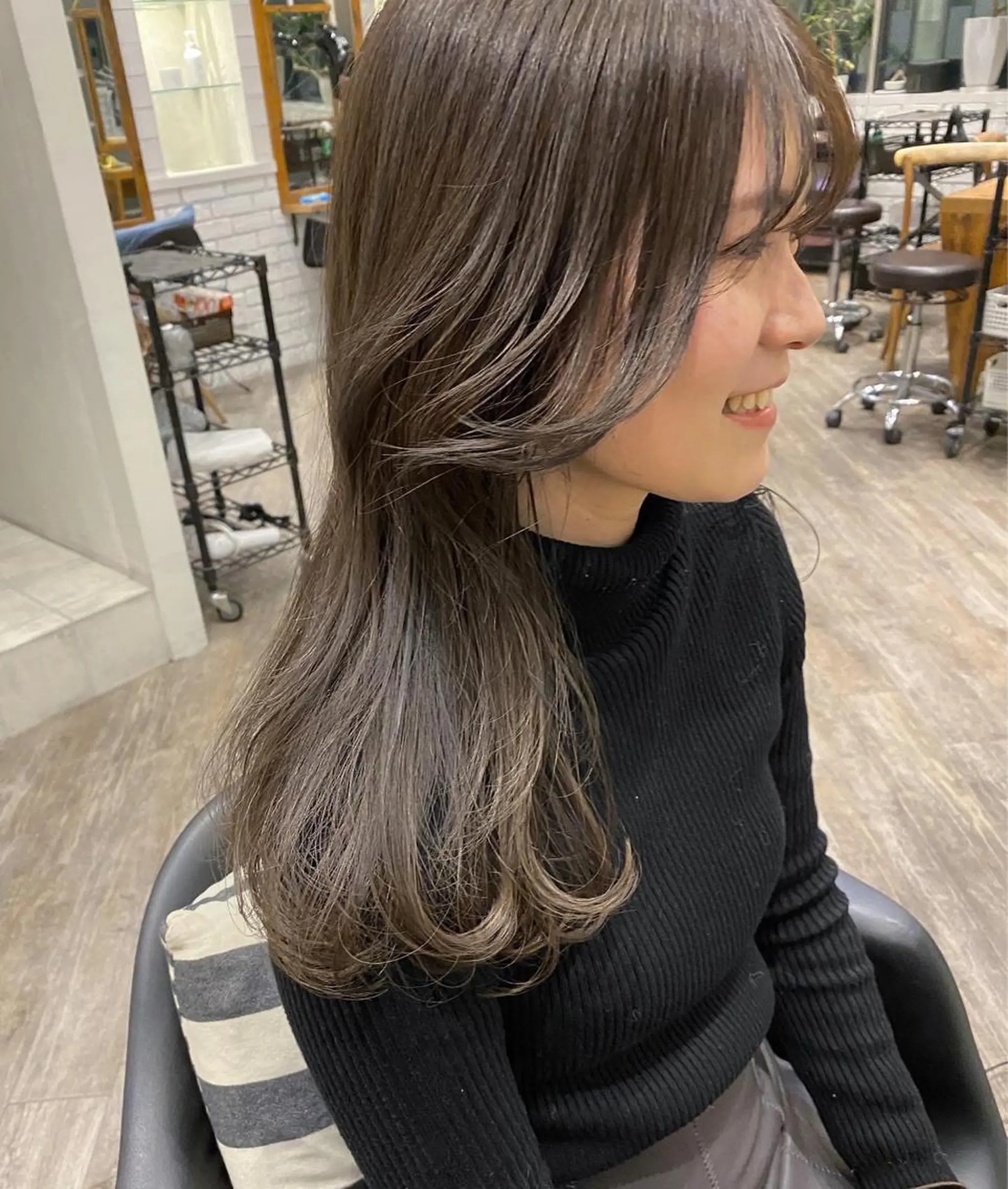 ロング カラー アッシュ アッシュグレー アッシュグレージュ グレージュ 🌟アレンジが似合う カラー🌟Rumiのヘアスタイル