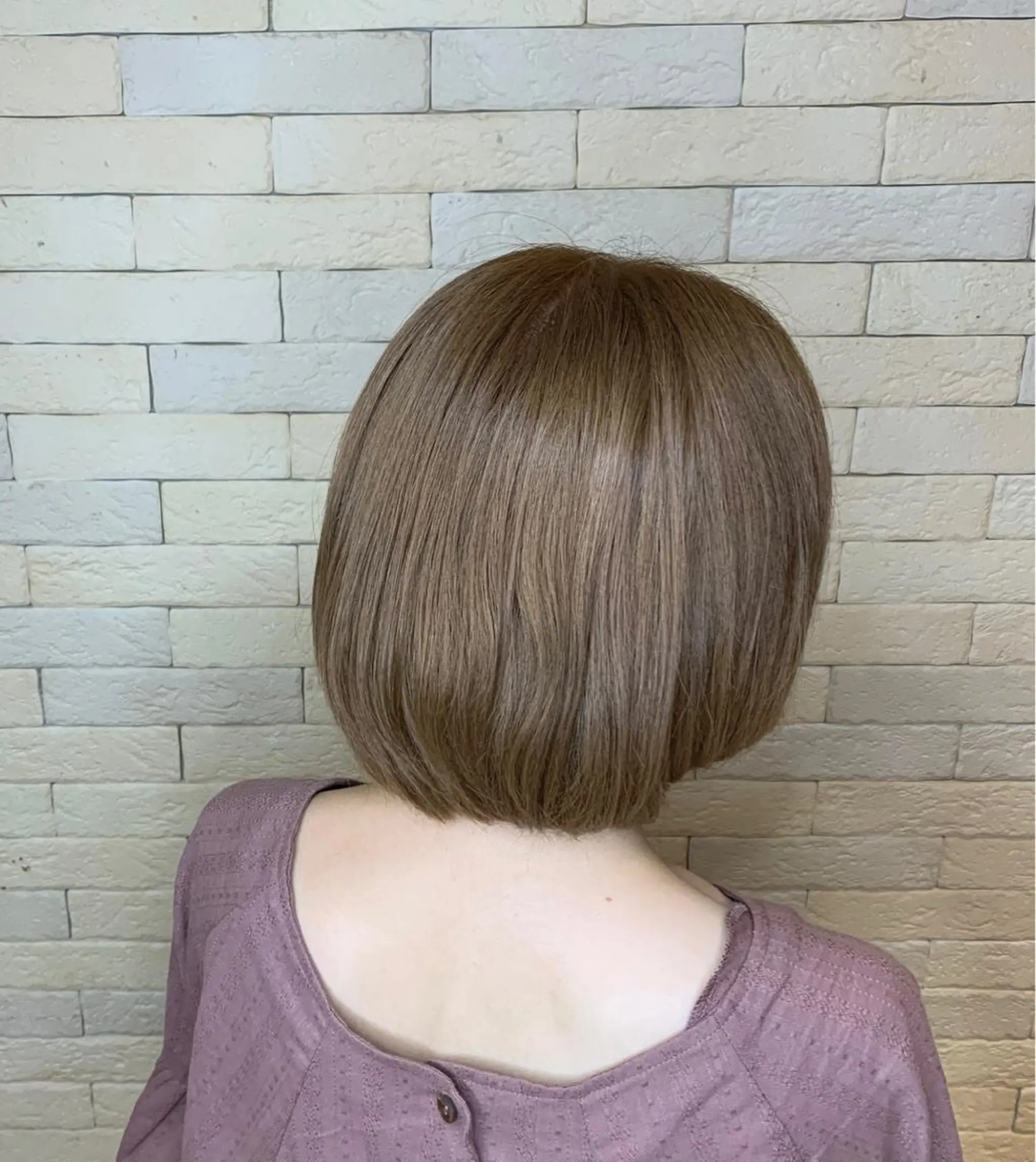 ミディアム カラー ベージュカラー ブリーチ ブリーチなしカラー 艶髪レイヤー上田 紗也🇰🇷💗のヘアスタイル