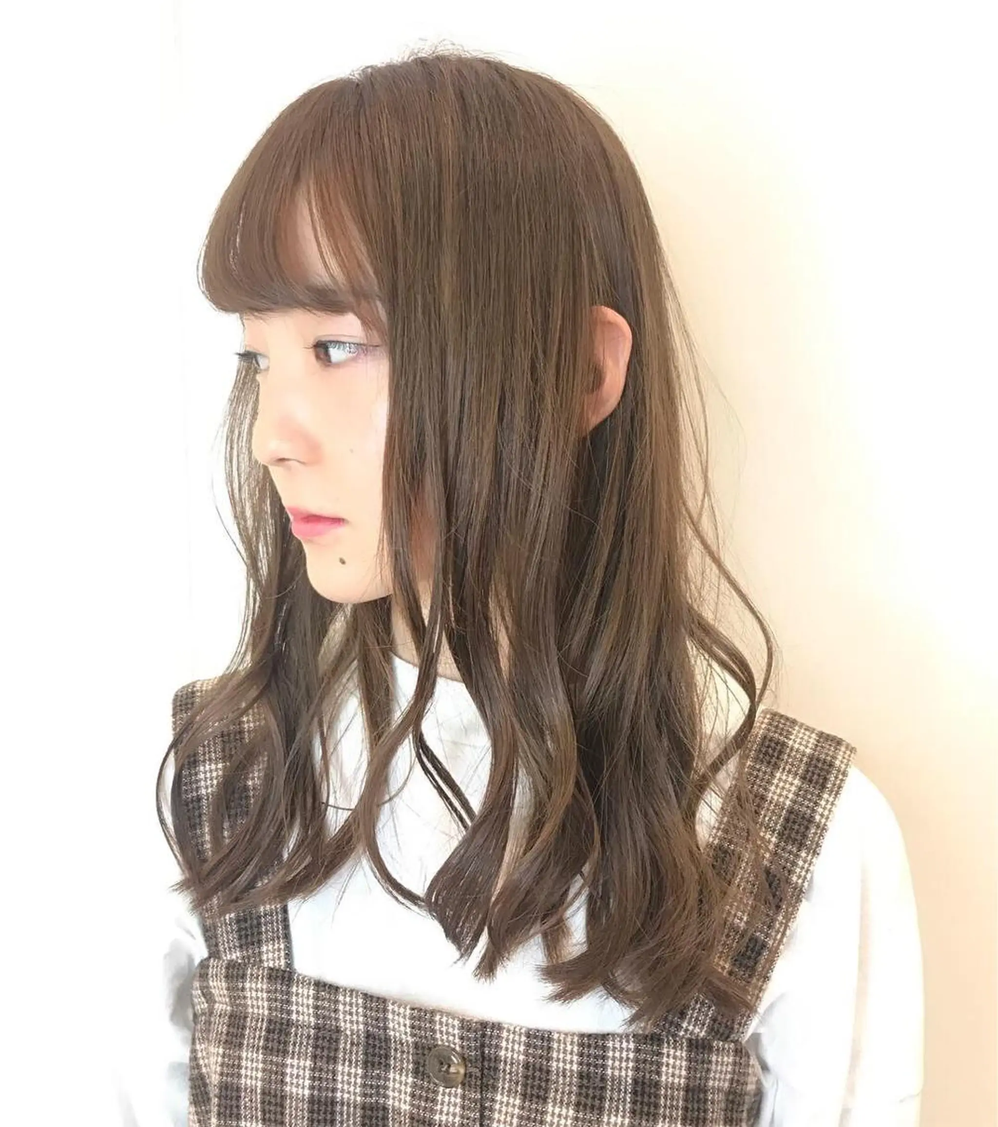 ロング カラー ベージュカラー ブリーチ ケアブリーチ カット ヘアカラー トリートメント Le'a渋谷所属・インナーエクステ渋谷 🦋KAJIのヘアスタイル