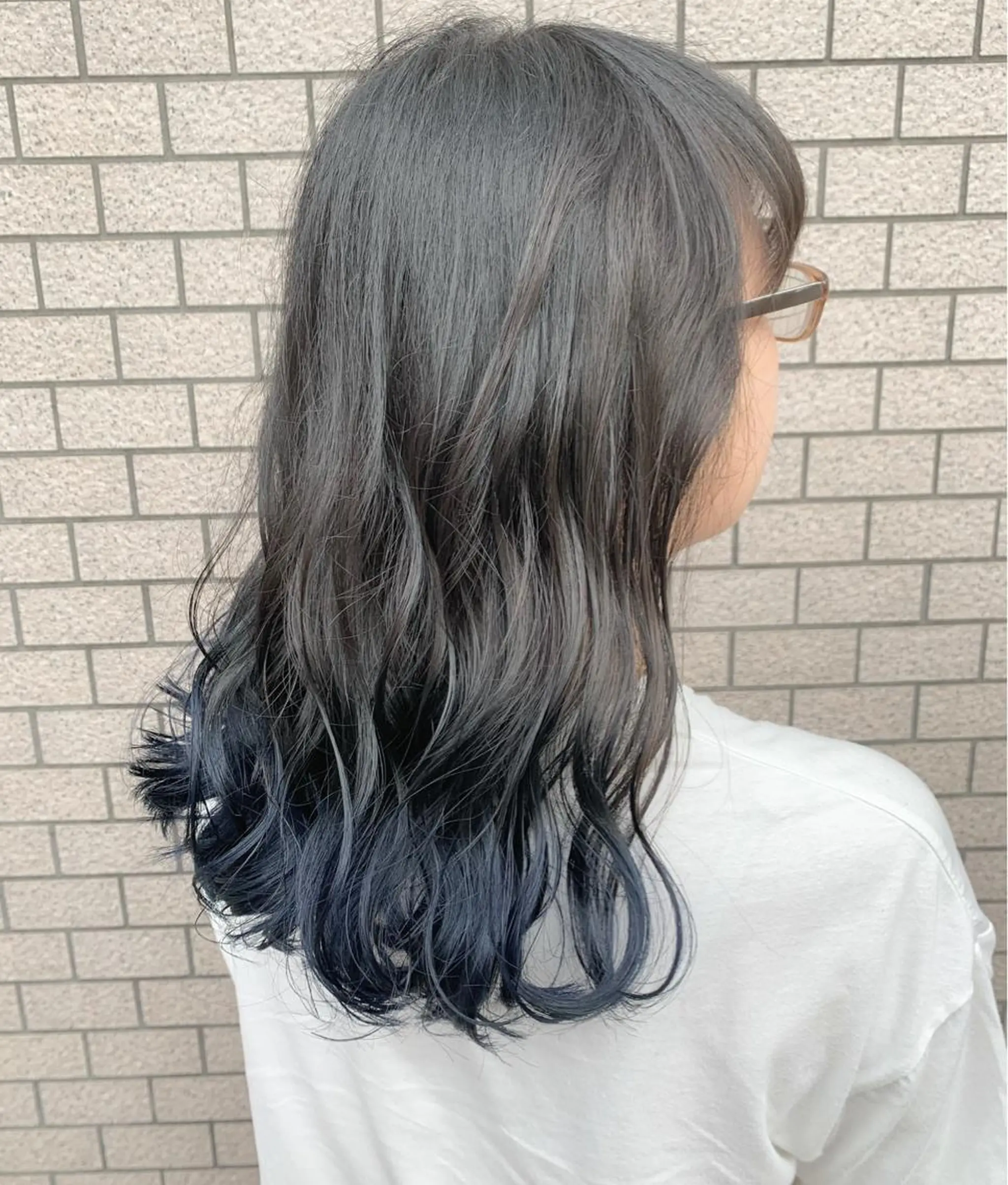 ロング 透明感ハイライト◎ 伊藤夏海のヘアスタイル