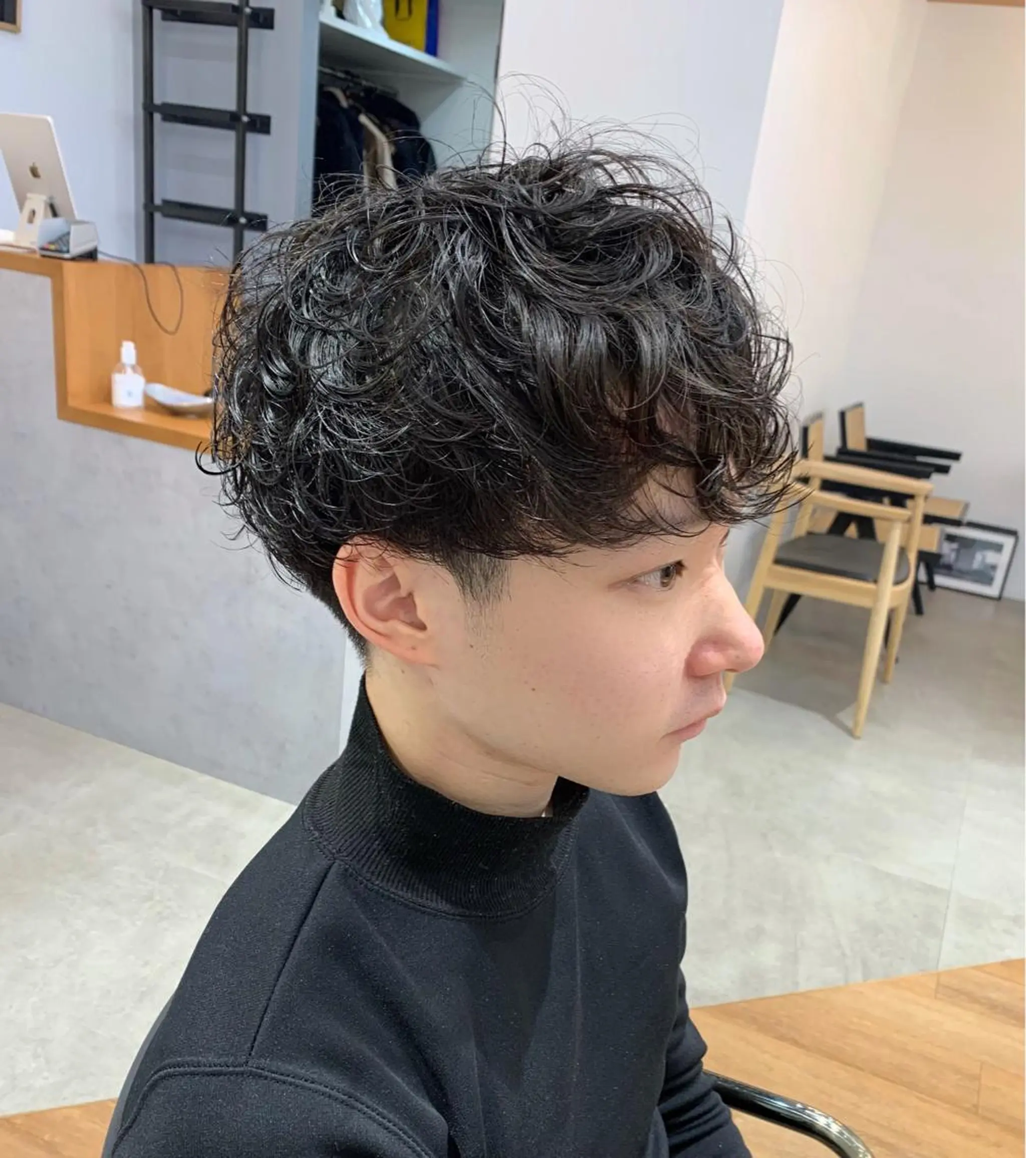 ショート カラー パーマ メンズ メンズパーマ カット パーマ ainico.所属・明治神宮前 NANAMIのヘアスタイル