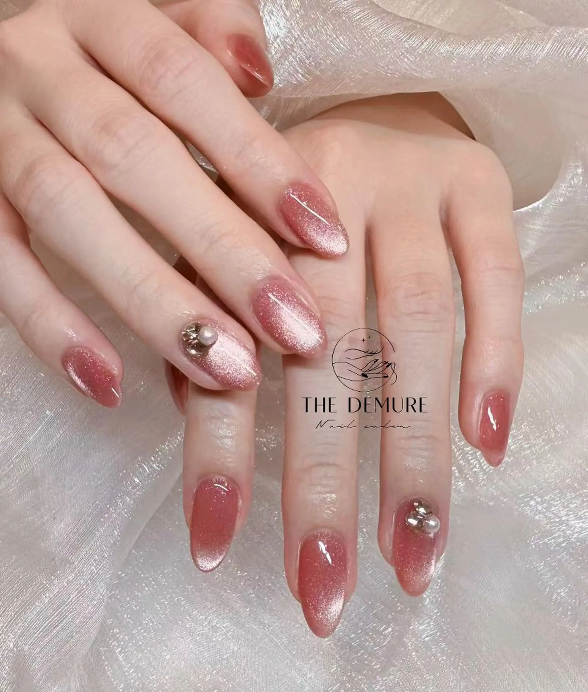 ネイル ハンドネイル ハンドケア Demure Amy 銀座店のネイルデザイン