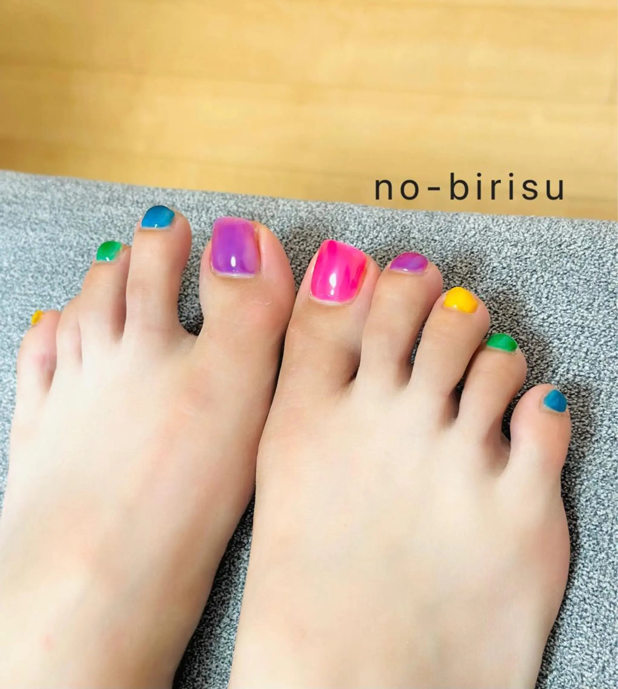 ネイル フットネイル no-birisu nailのネイルデザイン