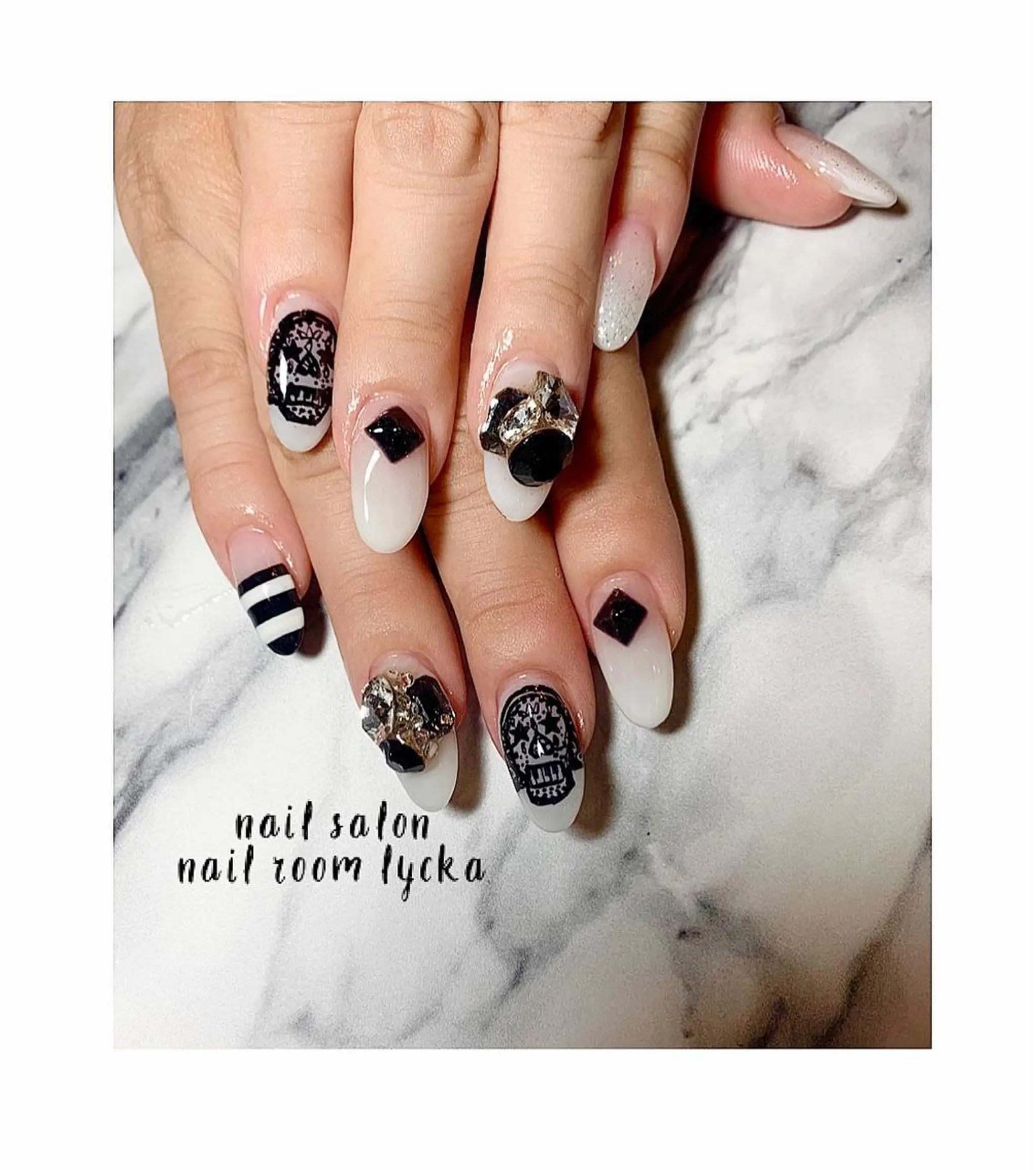 ネイル ﾈｲﾙﾙｰﾑﾘｯｶ 𝐦𝐚𝐲𝐮のネイルデザイン