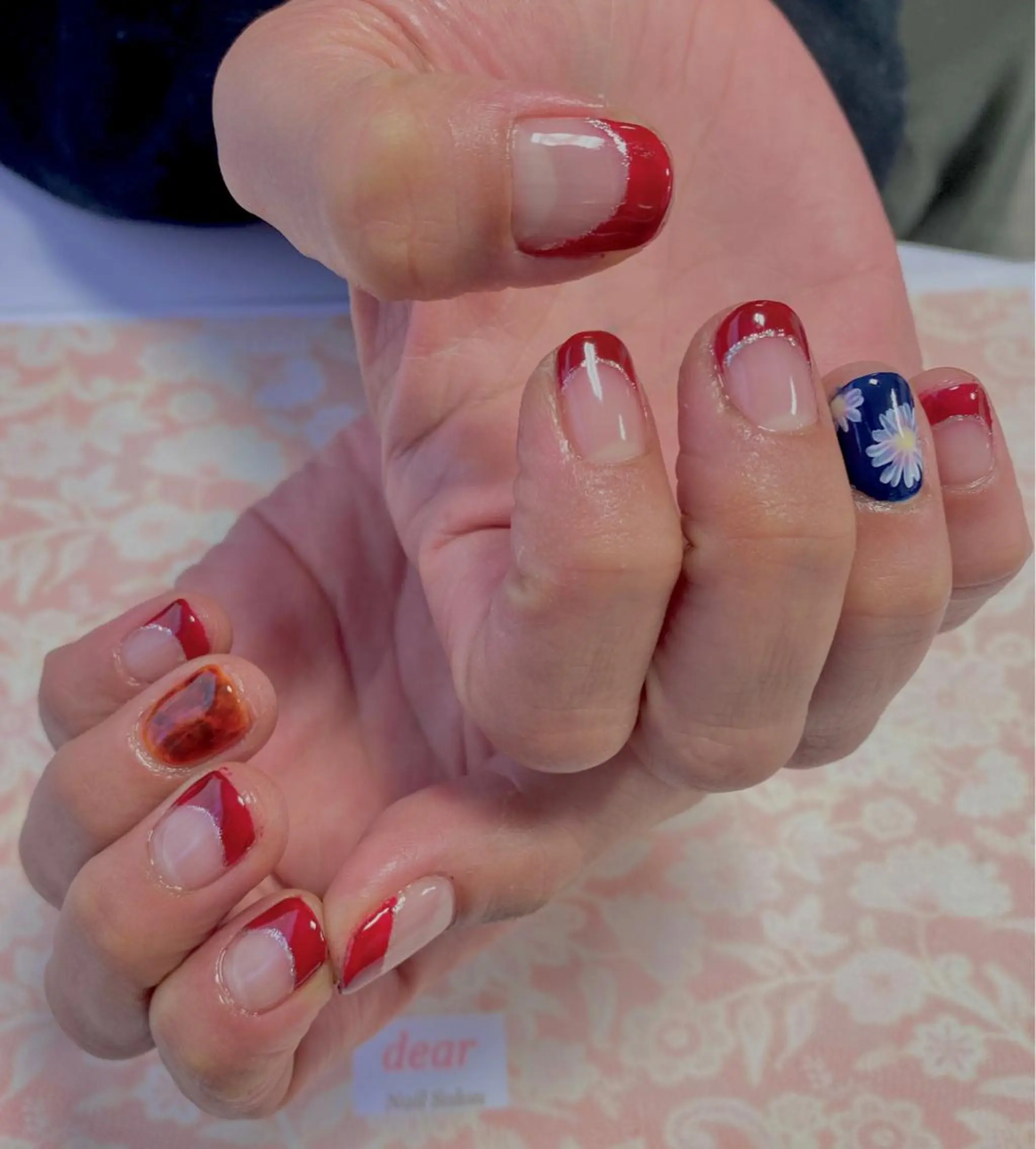 ネイル アートネイル べっ甲ネイル フラワーネイル フレンチネイル ラメ(グリッター) AlohaKapi所属・AlohaKapi Kazueのネイルデザイン