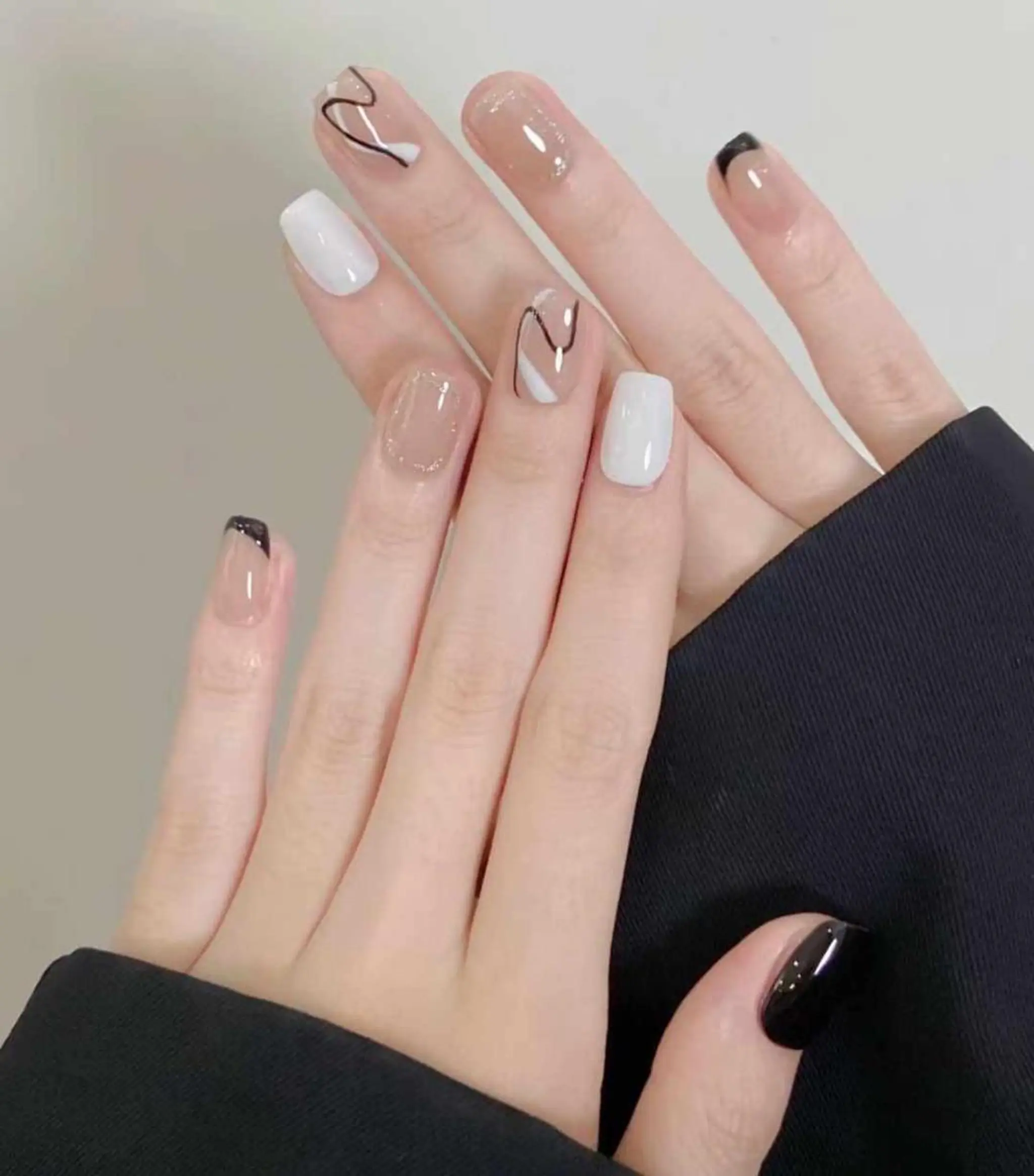 ネイル VIVIAN リサのネイルデザイン