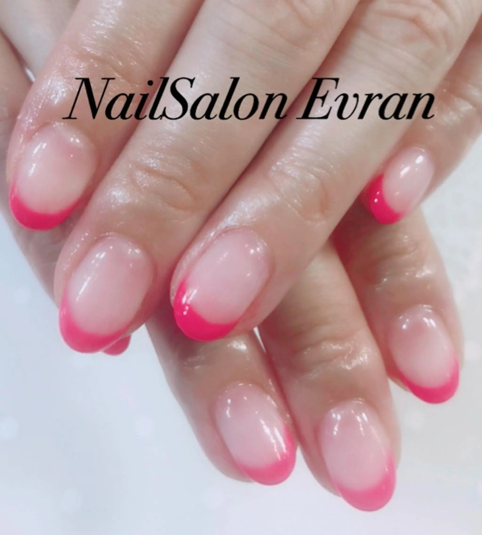 ネイル フレンチネイル Nail salon Evranのネイルデザイン