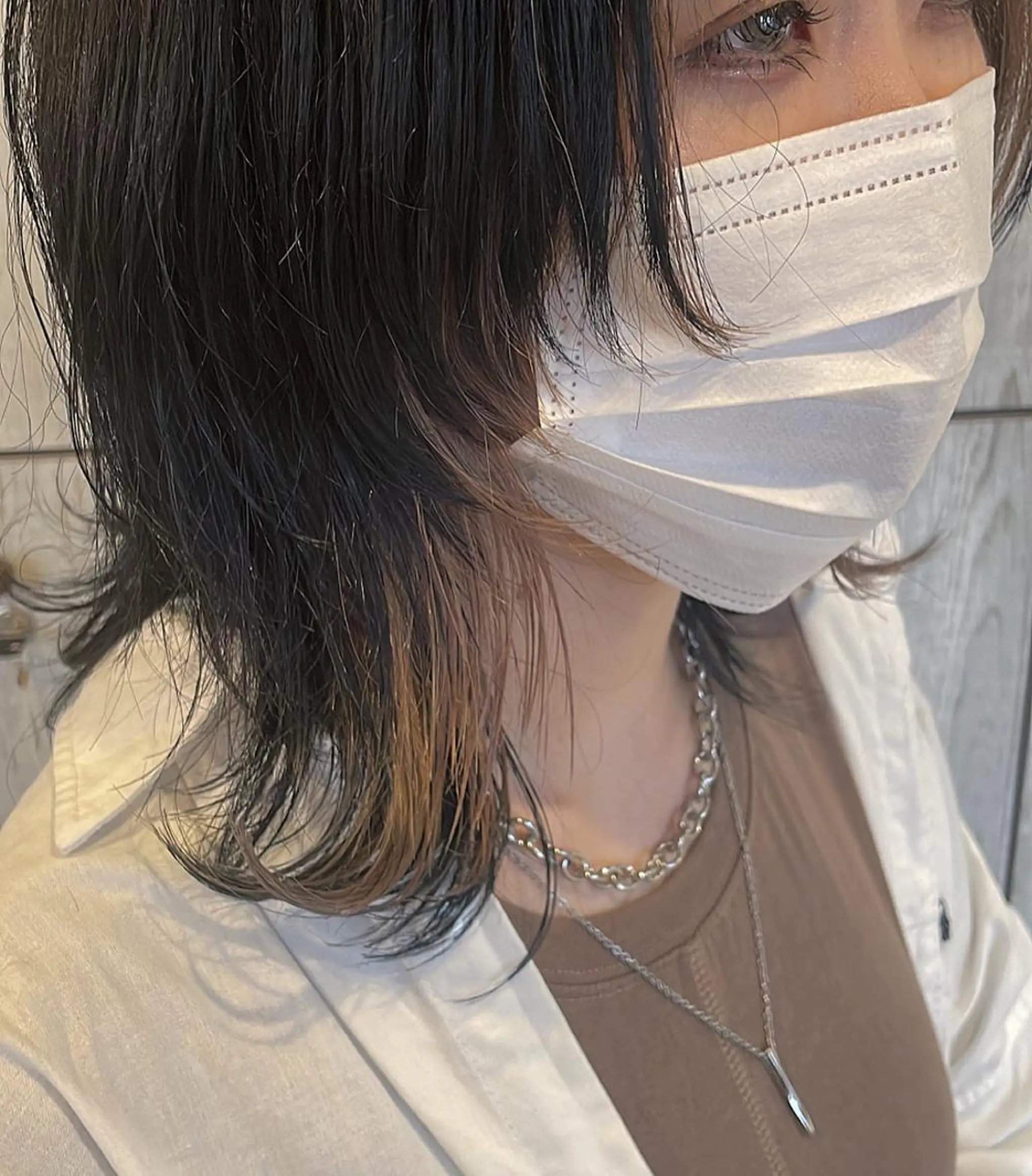 ミディアム カラー インナーカラー ウルフカット カット ヘアカラー トリートメント ひなた 艶カラー/渋谷のヘアスタイル