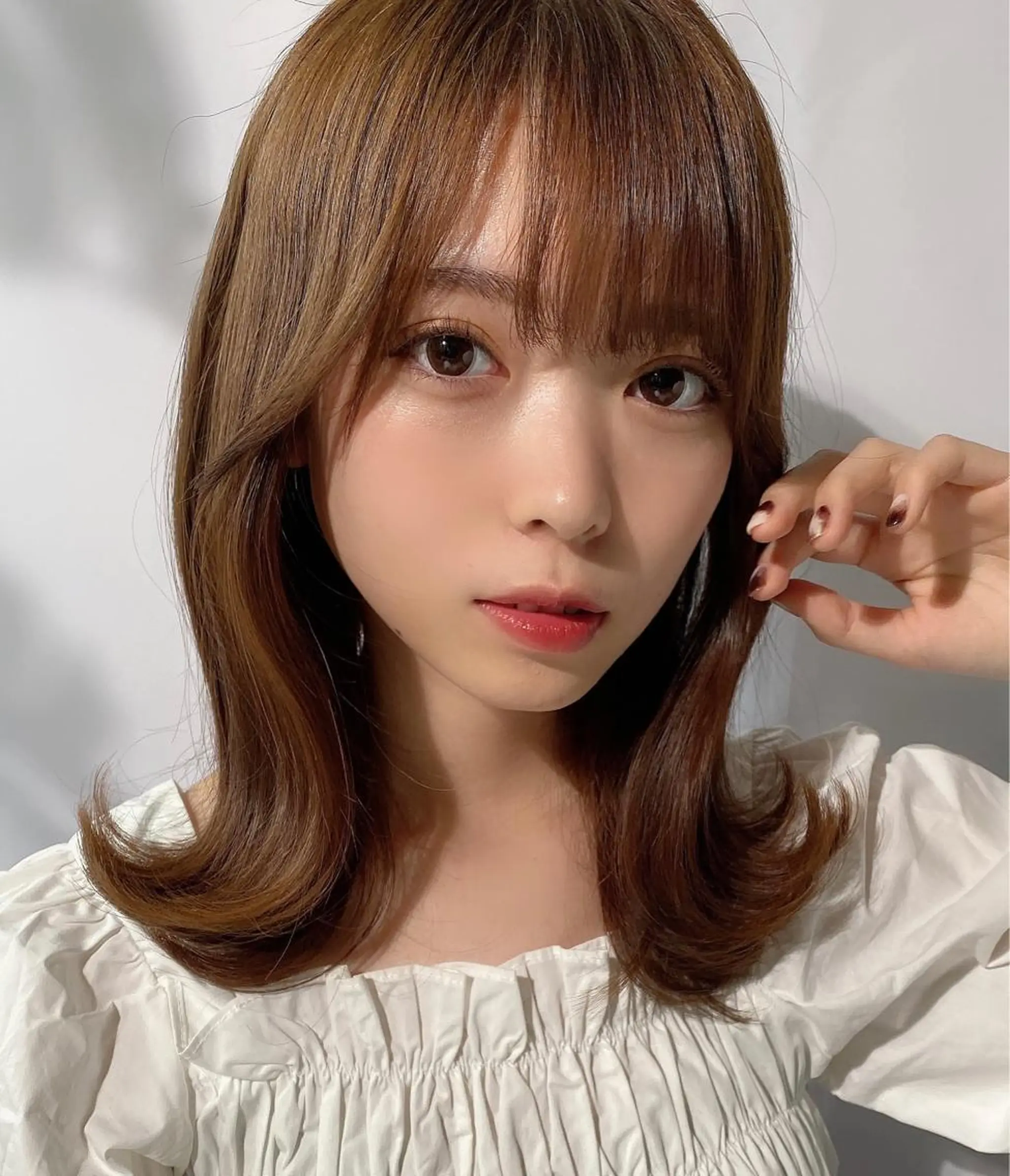 ミディアム レイヤーカット サイドバング カット トリートメント 🧡くびれヘア/前髪 顔周り🧡久原結衣のヘアスタイル