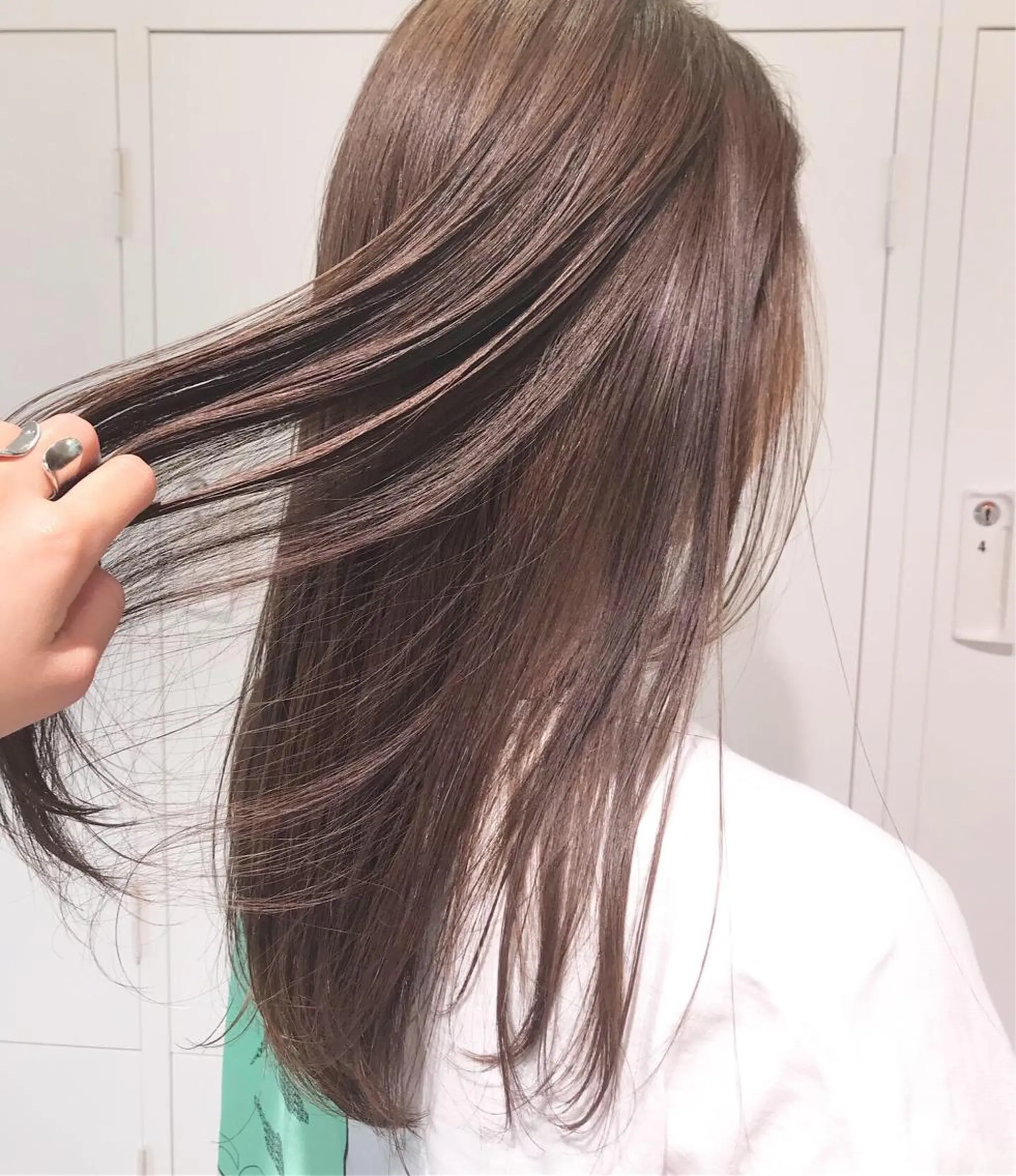 ロング カラー ベージュカラー モカベージュ 韓国/髪質改善💘 櫻井かれんのヘアスタイル