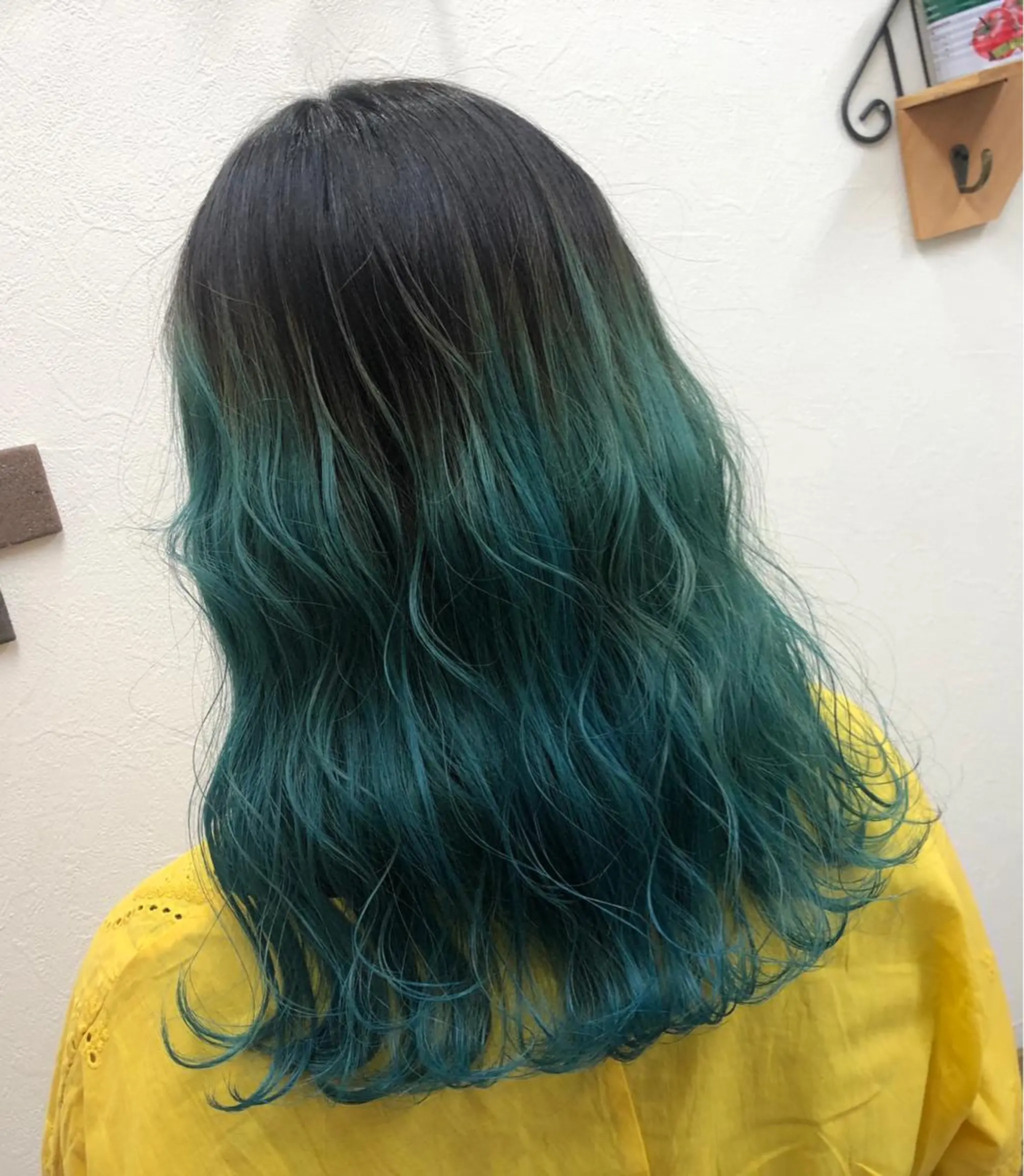 セミロング カラー 黒髪 MAKO ❤️‍🔥NEXTのヘアスタイル