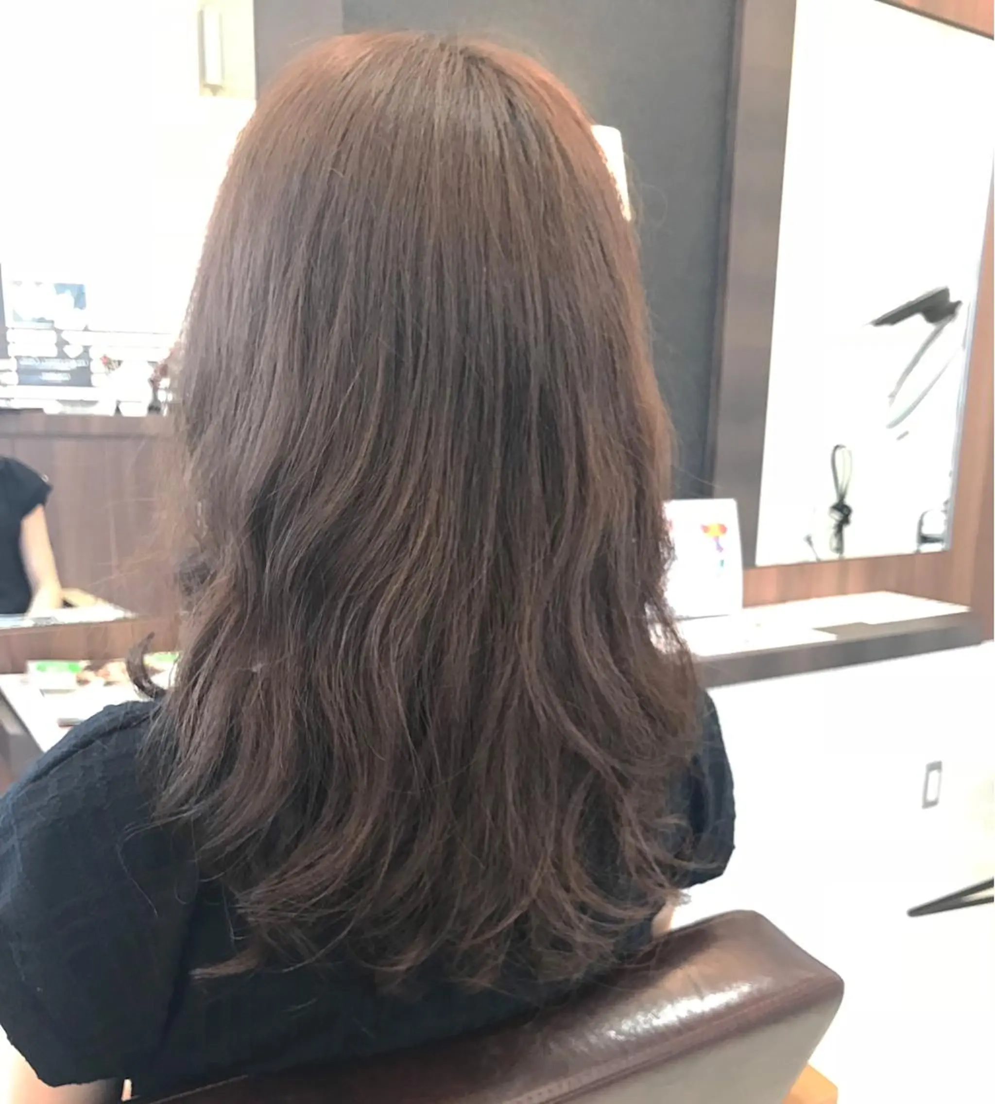 セミロング パーマ 柿沼  洸太のヘアスタイル