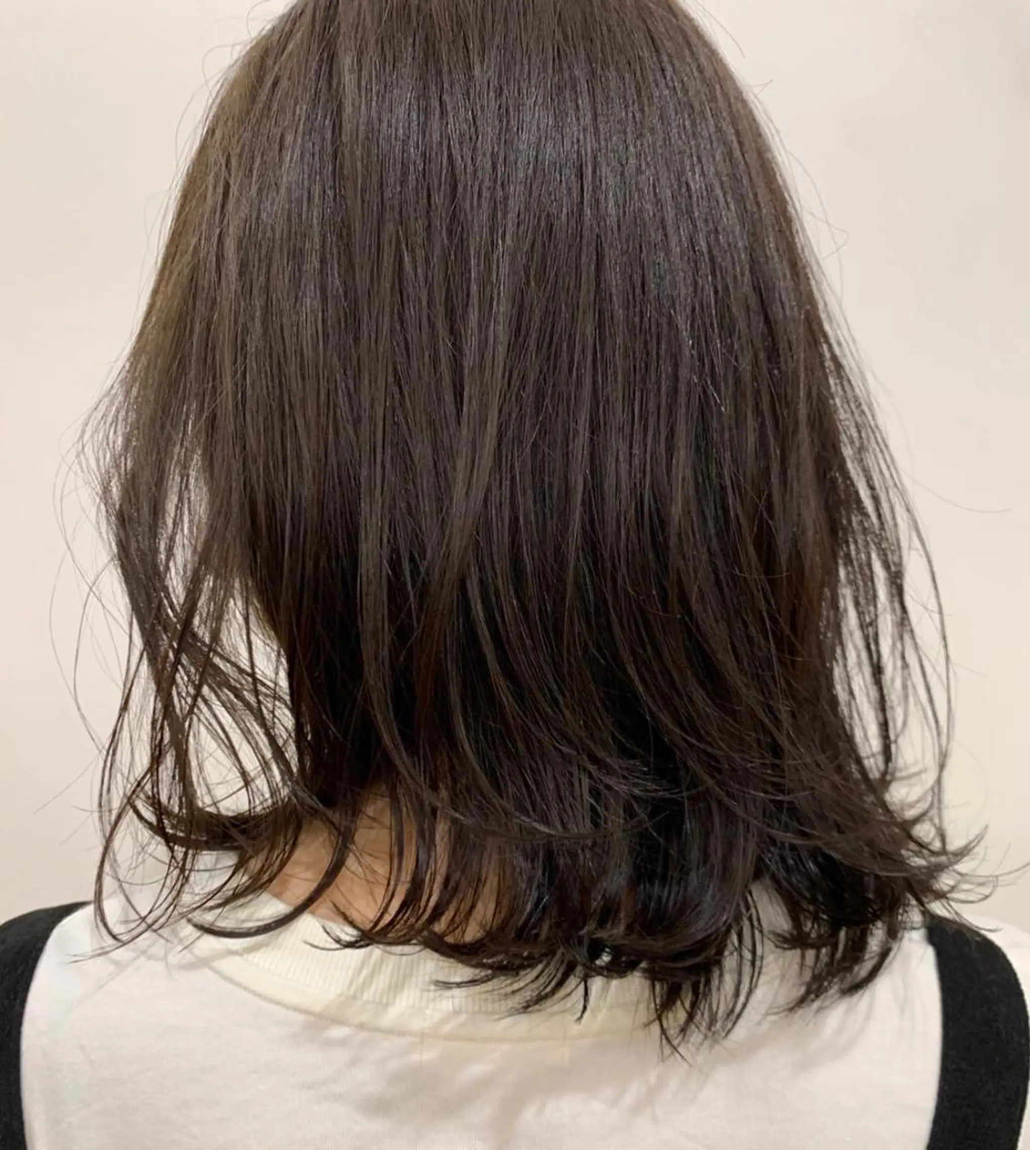 ミディアム カラー ヘアカラー トリートメント of hair所属・丸みショート 廣瀬隆志のヘアスタイル