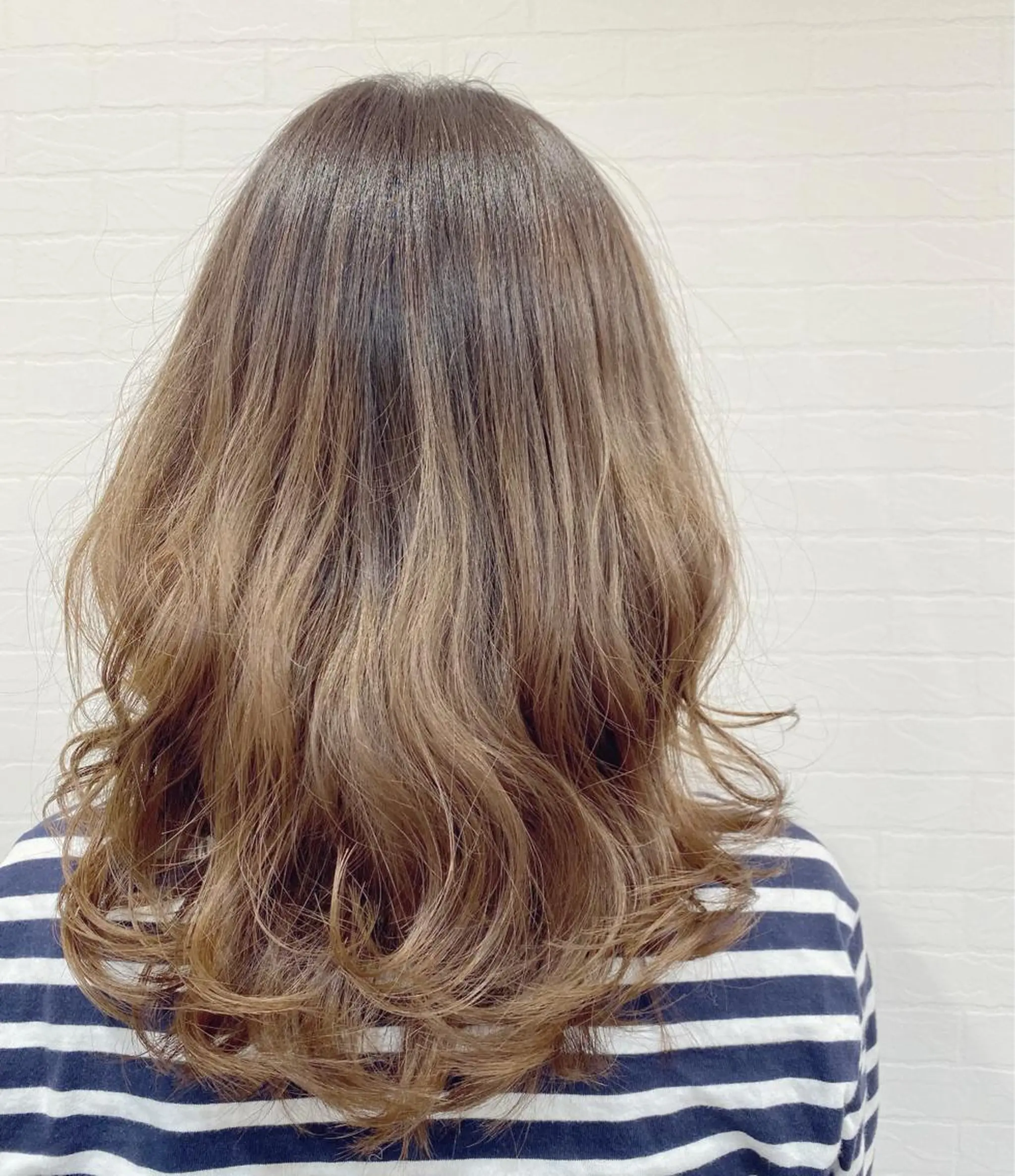 カラー GRANLUSSO 〜グランルッソ駅前店所属・木口 嘉美のヘアスタイル