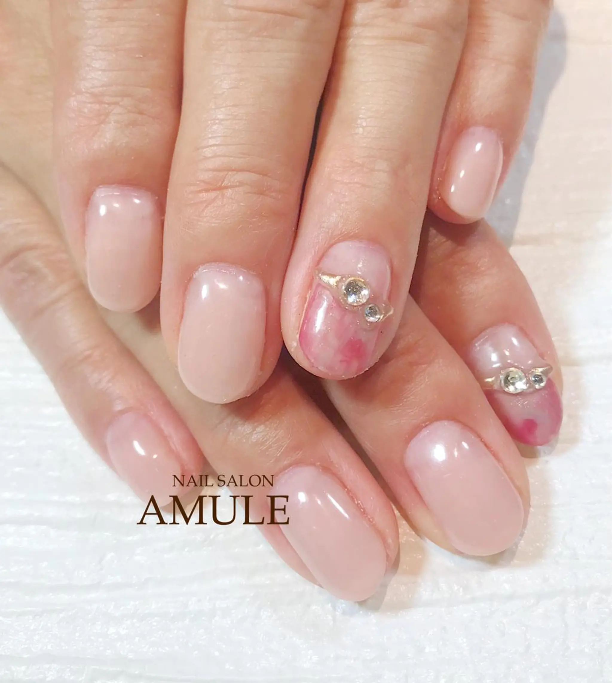 ネイル グラデーション ニュアンスネイル シンプルネイル ハンドネイル NAILSALON AMULEのネイルデザイン
