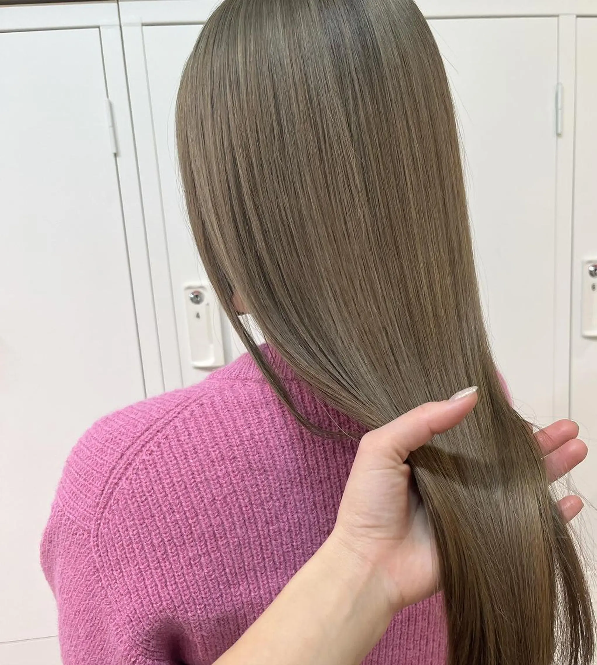 ミディアム カラー ヘアアレンジ ベージュカラー グラデーションカラー ハイライトカラー 韓国風カラー ミルクティーベージュ 韓国/髪質改善💘 櫻井かれんのヘアスタイル