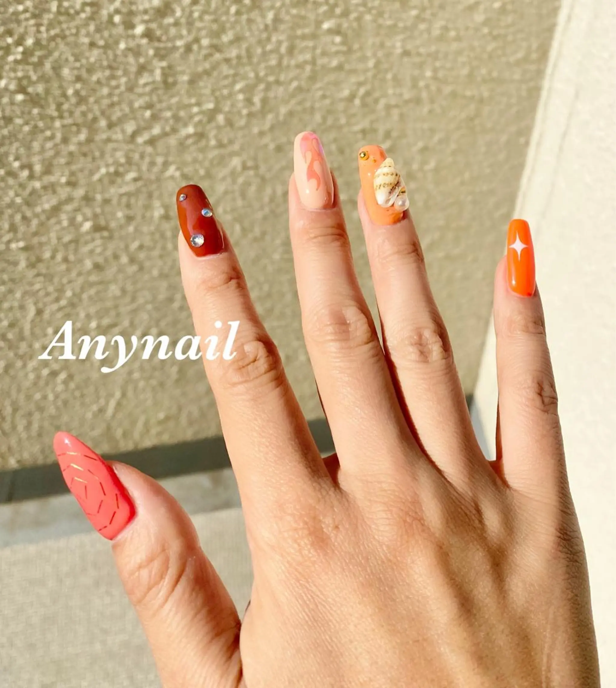 ネイル ブルー ワンカラーネイル オレンジ ハンドネイル 岩澤 恵子のネイルデザイン