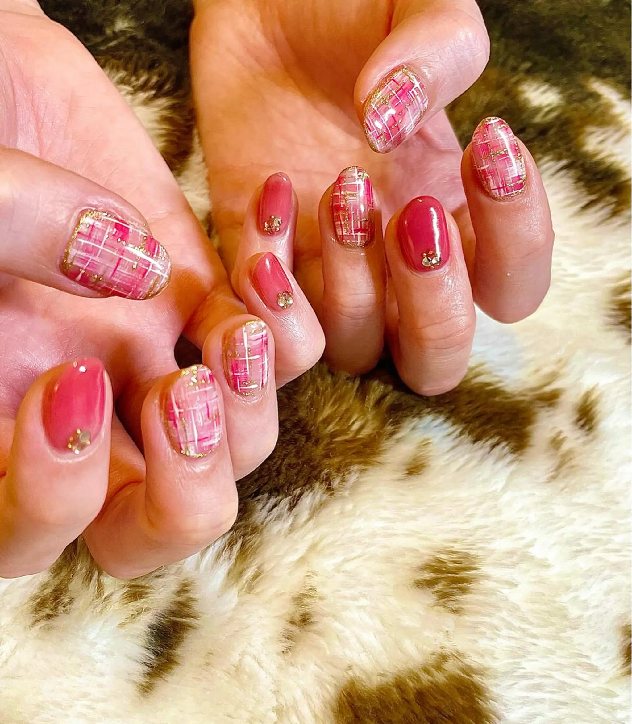 ショート カラー パーマ ヘアアレンジ メンズ キッズ ネイル マツエク・マツパ ピンクカラー カラーマツエク ピンク ハンドネイル ハンドケア nail&eye Aoのマツエク・マツパデザイン