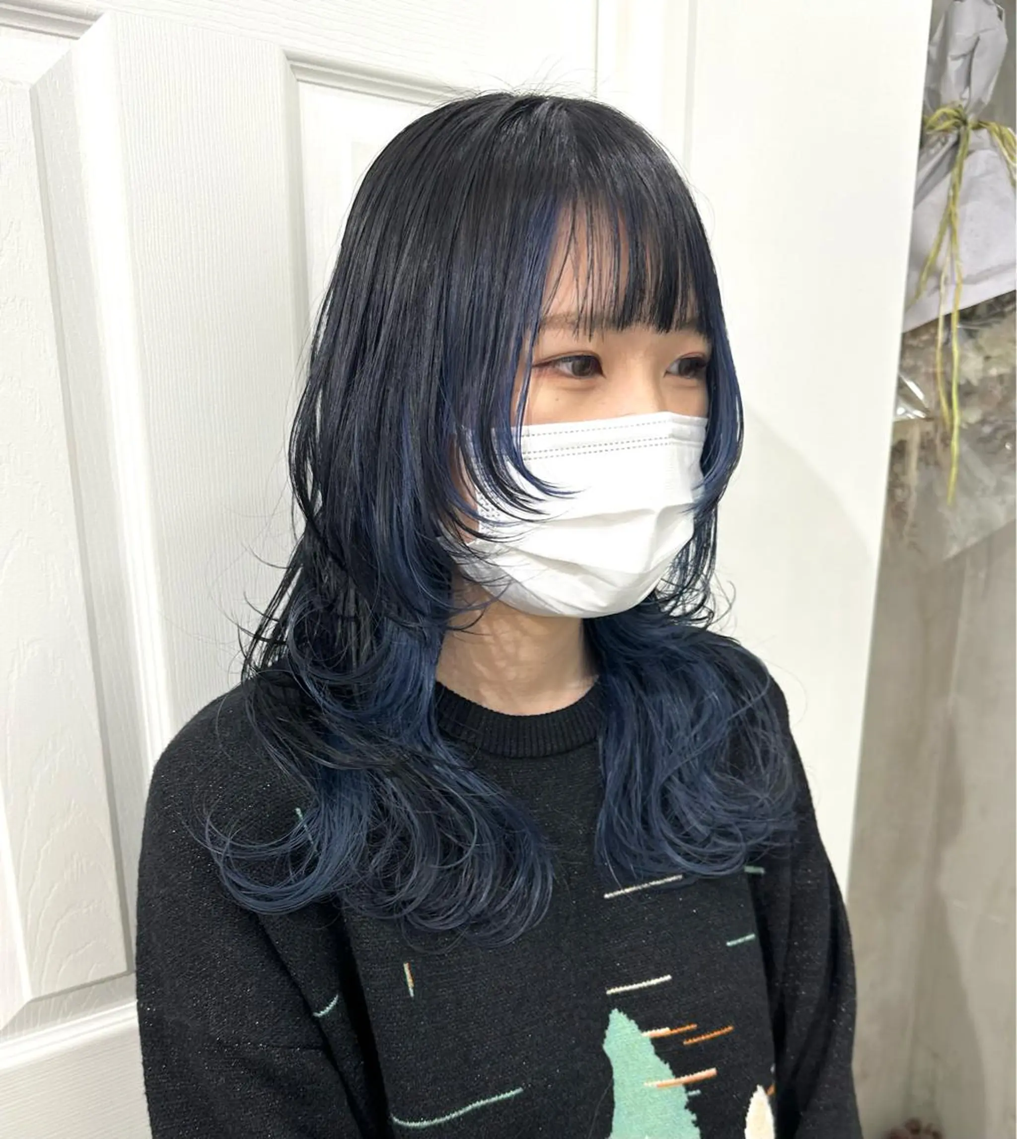 セミロング カラー パーマ ヘアアレンジ メンズ 抜きっぱなしブロンド ササキカズマのヘアスタイル