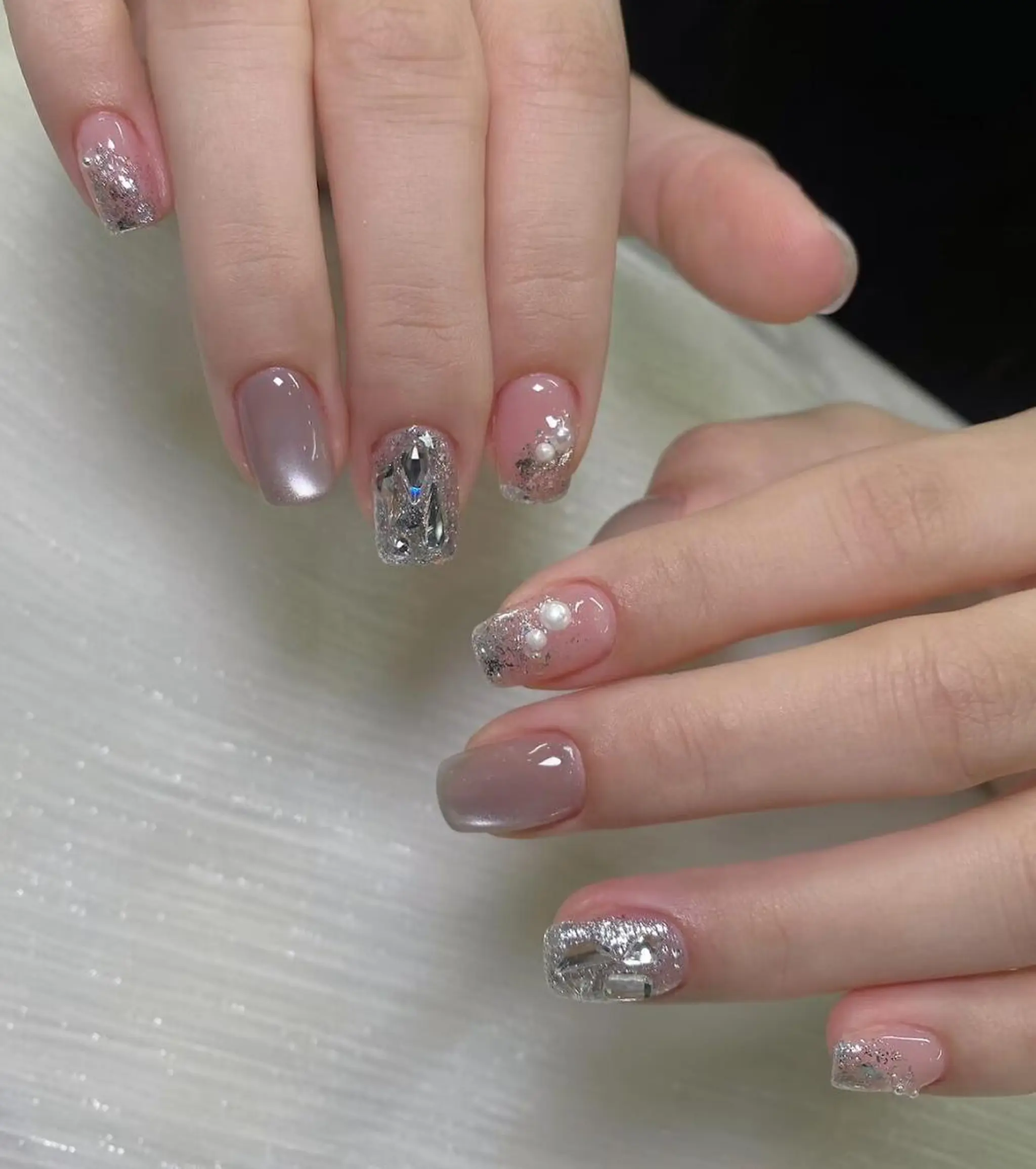 ネイル ハンドネイル RAFFINE haru🦋🩵のネイルデザイン