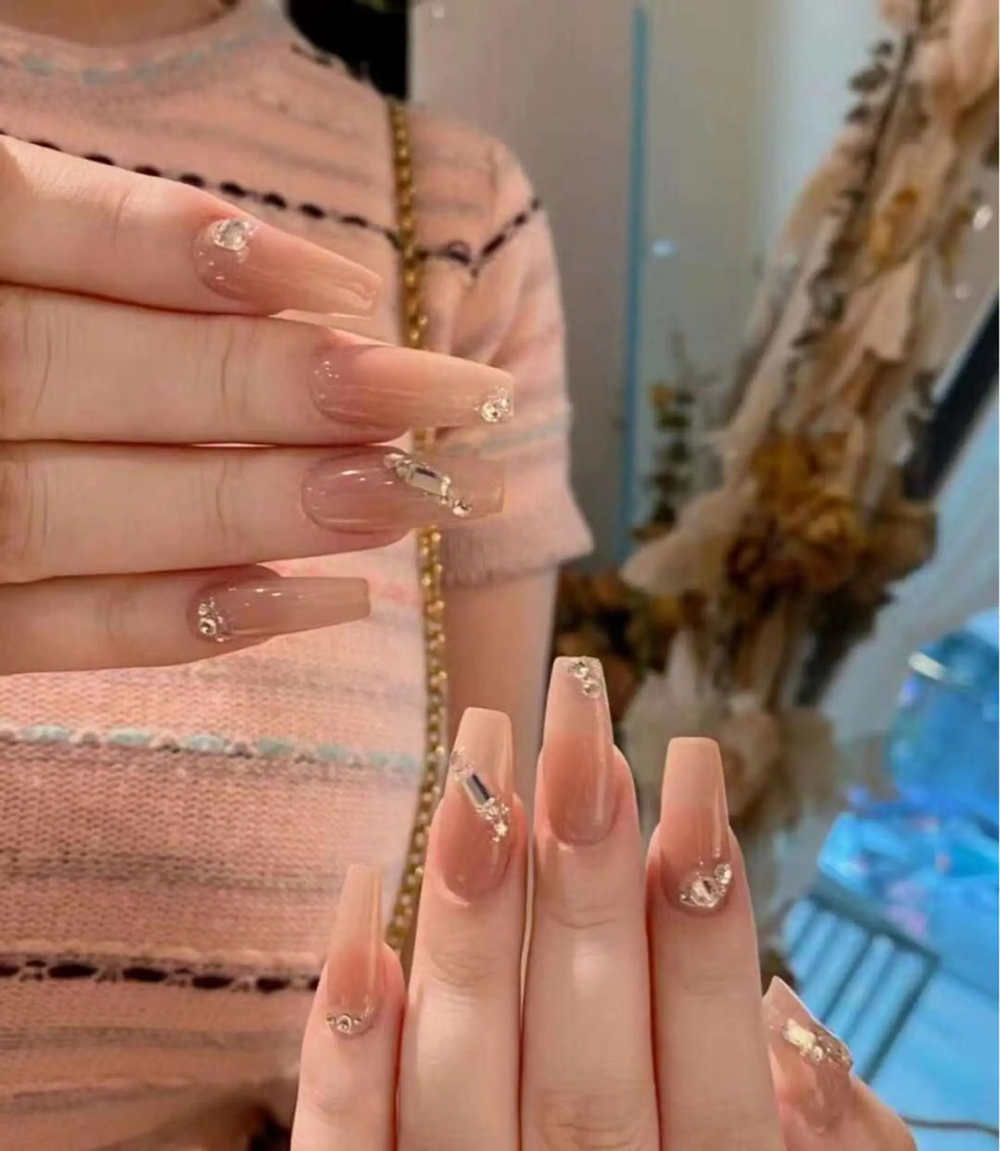 ネイル ハンドネイル VIVIAN リサのネイルデザイン