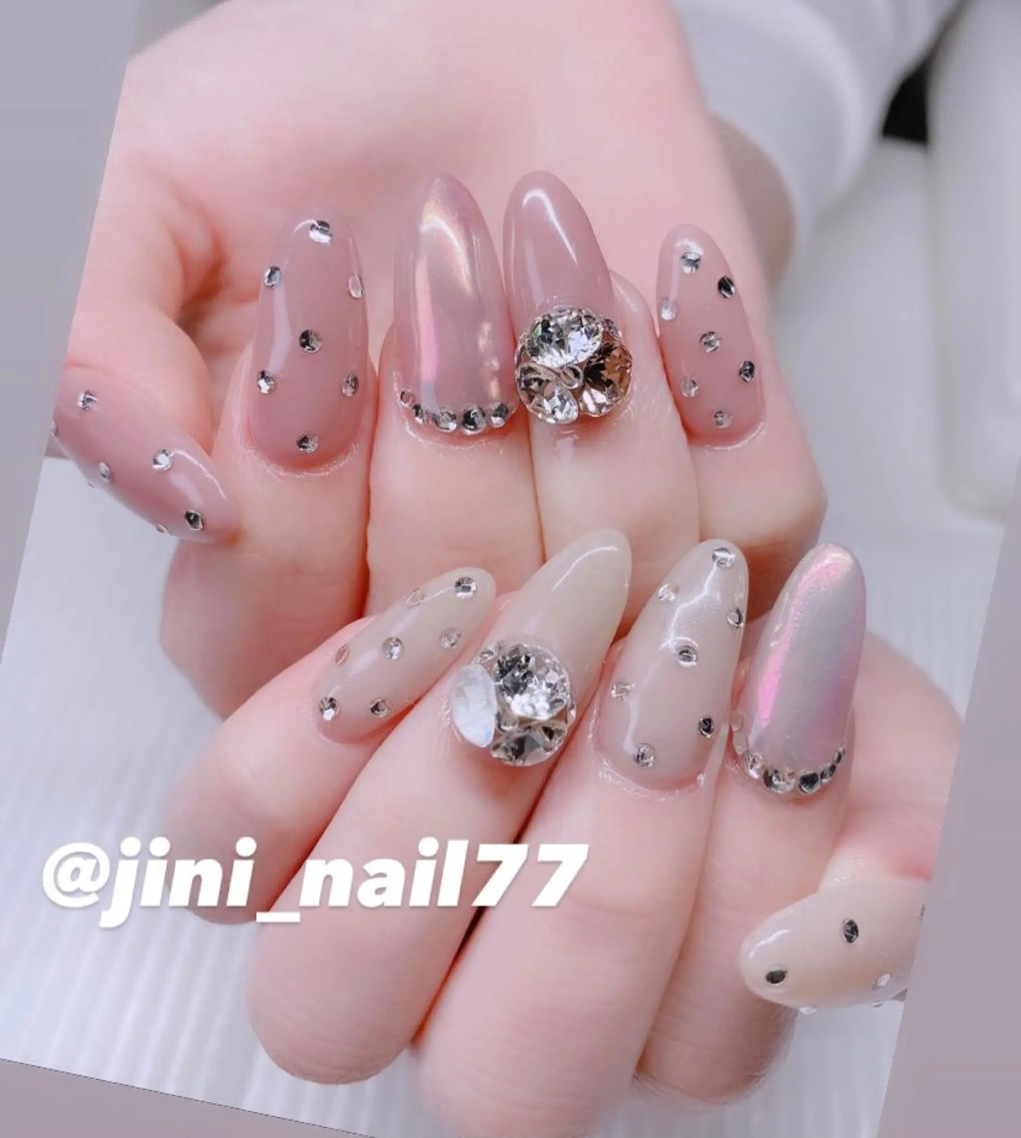 ネイル ハンドネイル JINI NAIL所属・ジニ ネイルのネイルデザイン