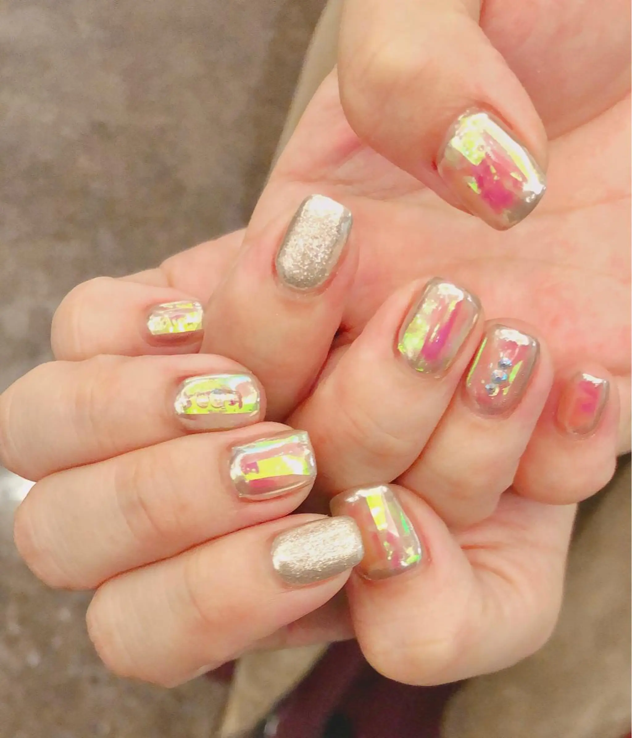 ショート カラー キッズ ネイル マツエク・マツパ ハンドネイル ハンドケア 💎ビューティサロン 湘南　RIRAN💎のネイルデザイン