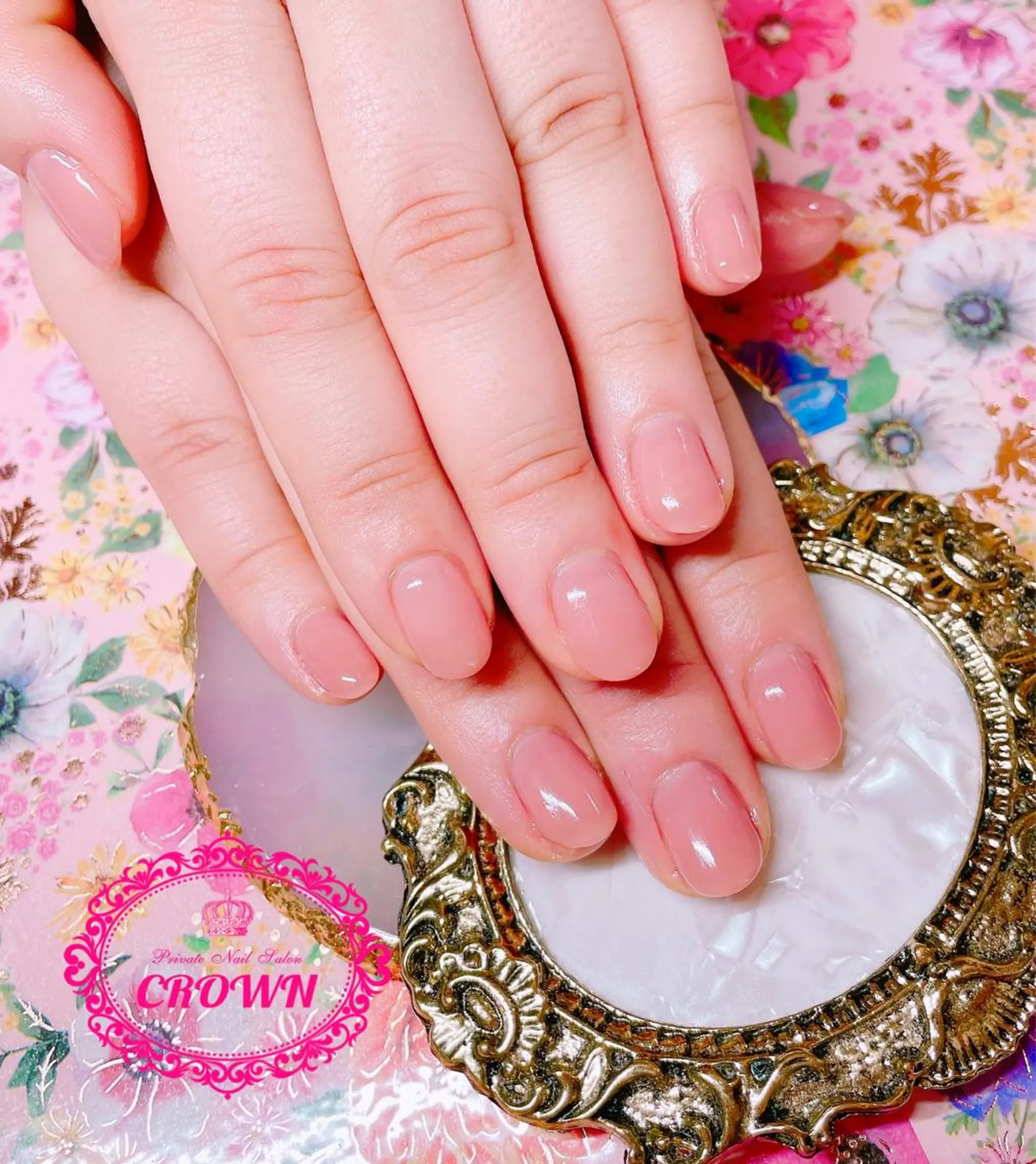 ネイル CROWN プライベートサロンのネイルデザイン
