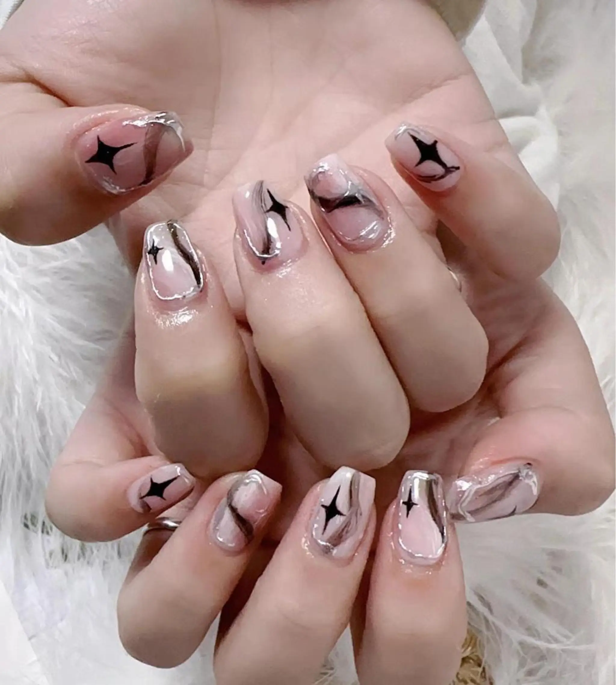 ネイル JOJOネイル所属・JOJO ネイルのネイルデザイン