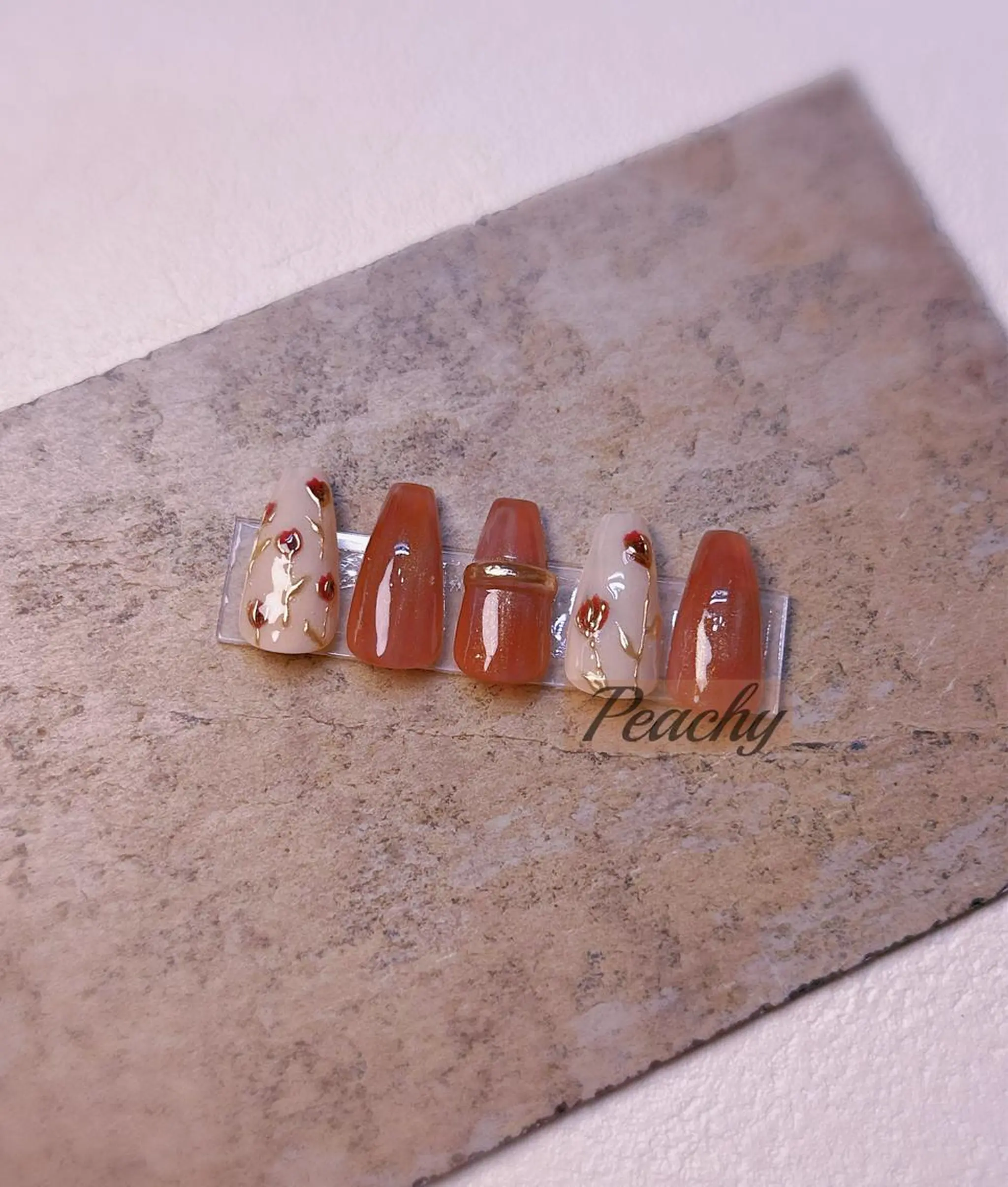 ネイル ハンドネイル Peachy 🍑のネイルデザイン