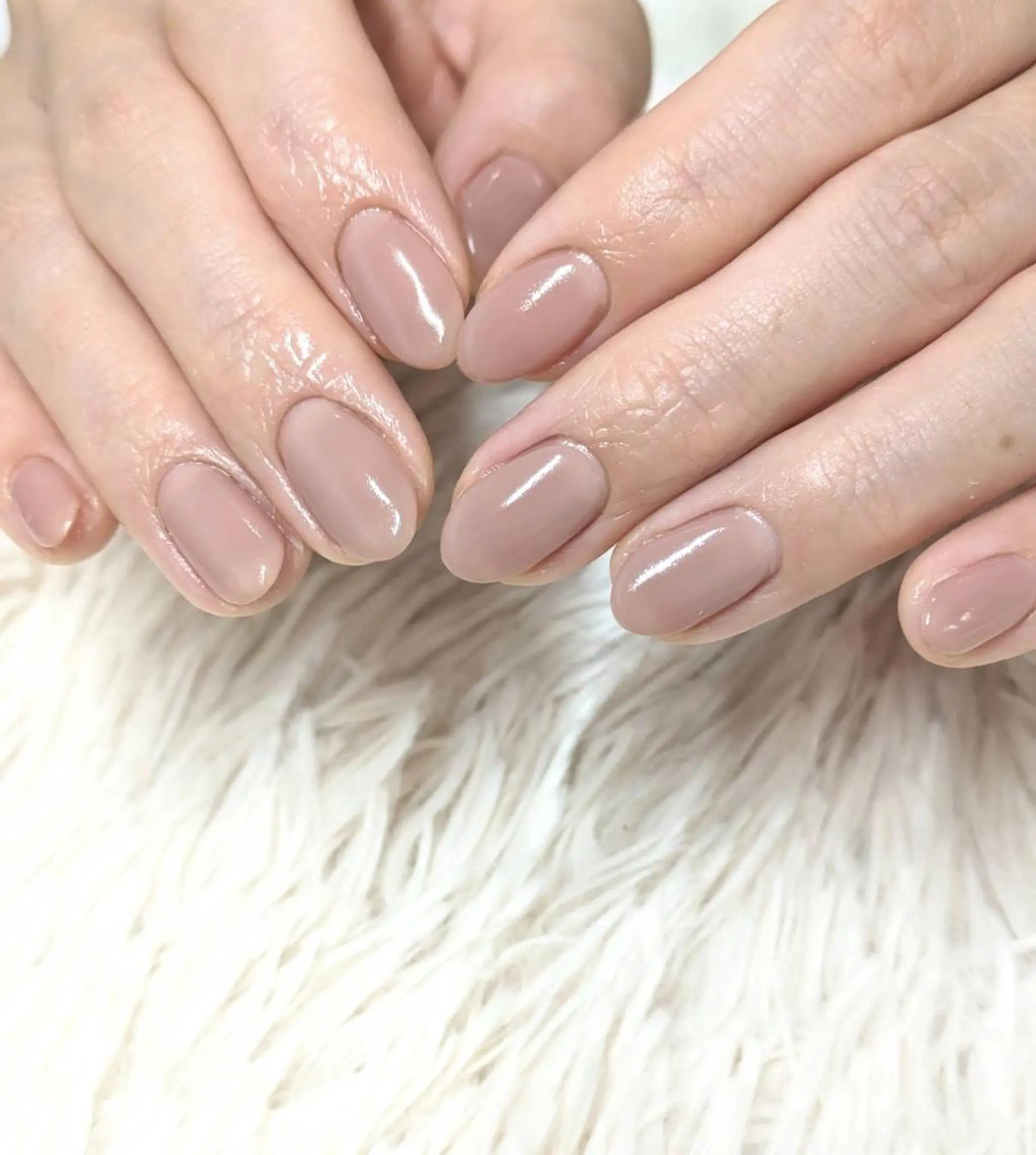 ネイル ワンカラーネイル プラスアルトラ アカデミーのヘアスタイル