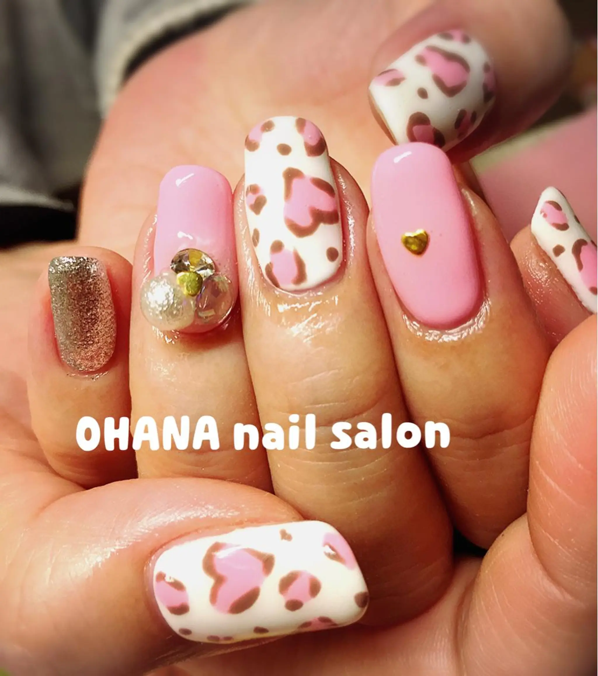 ネイル ジェルネイル ハート ピンク 那覇🏝️台湾人 ネイリストSHIUのネイルデザイン