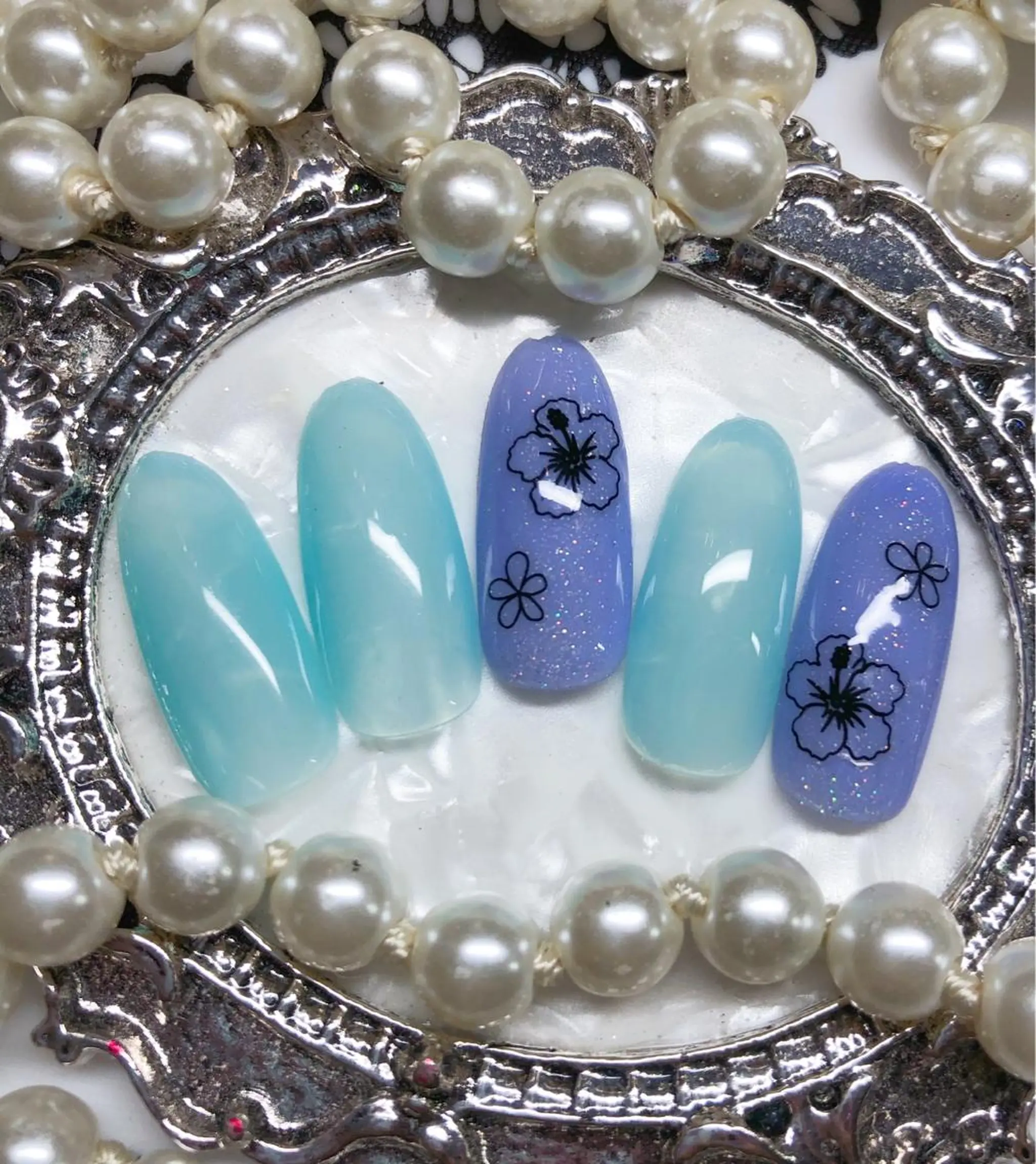 ネイル ハンドネイル マジックミラー所属・マジック ミラーのネイルデザイン