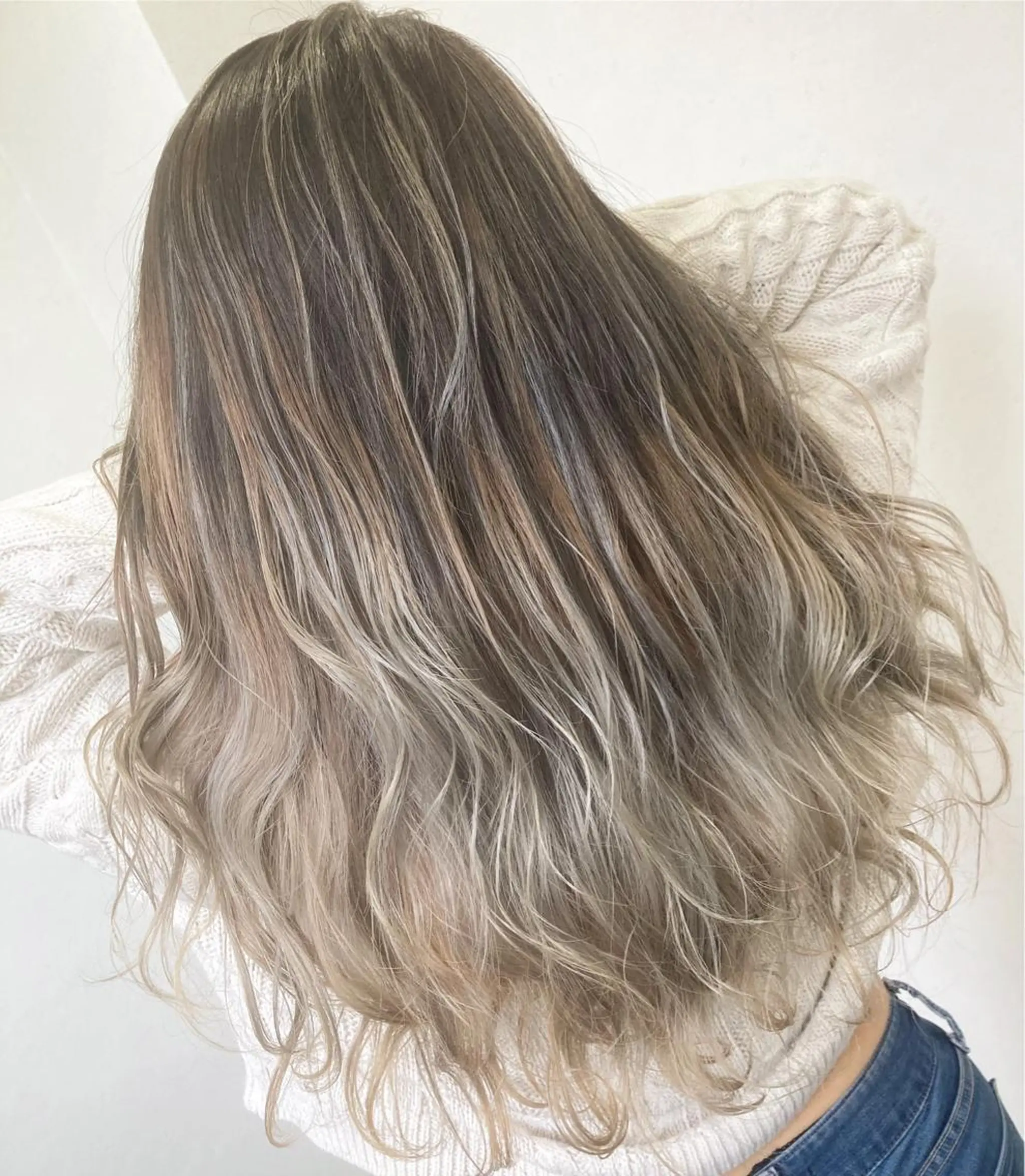 ロング カラー パーマ ブリーチ毛縮毛矯正 👑山口のヘアスタイル