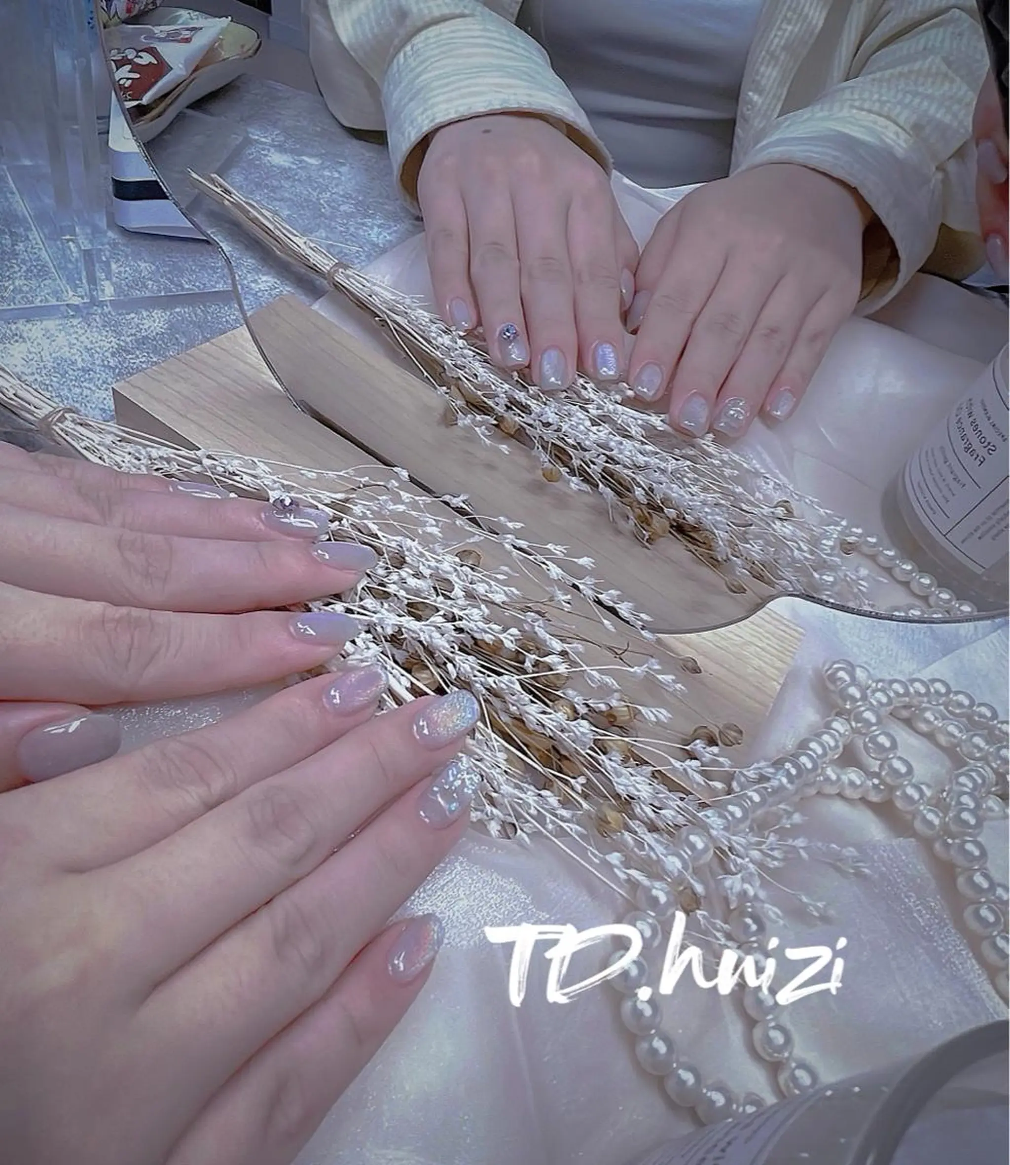 ミディアム ハンドネイル めぐみのネイルサロン 惠のネイルデザイン