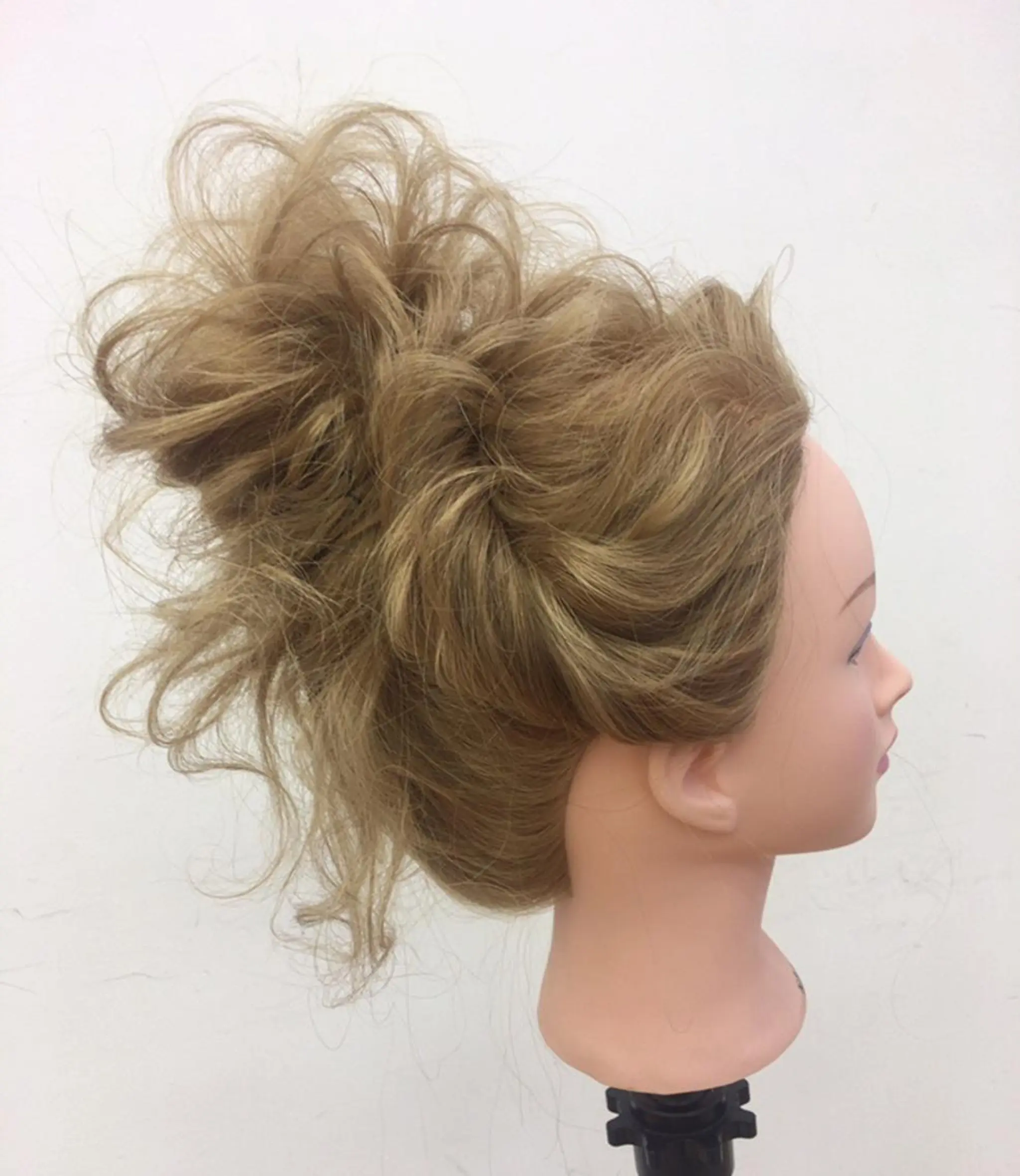 ヘアアレンジ お団子ヘア attrait店長/ 柿本理沙のヘアスタイル