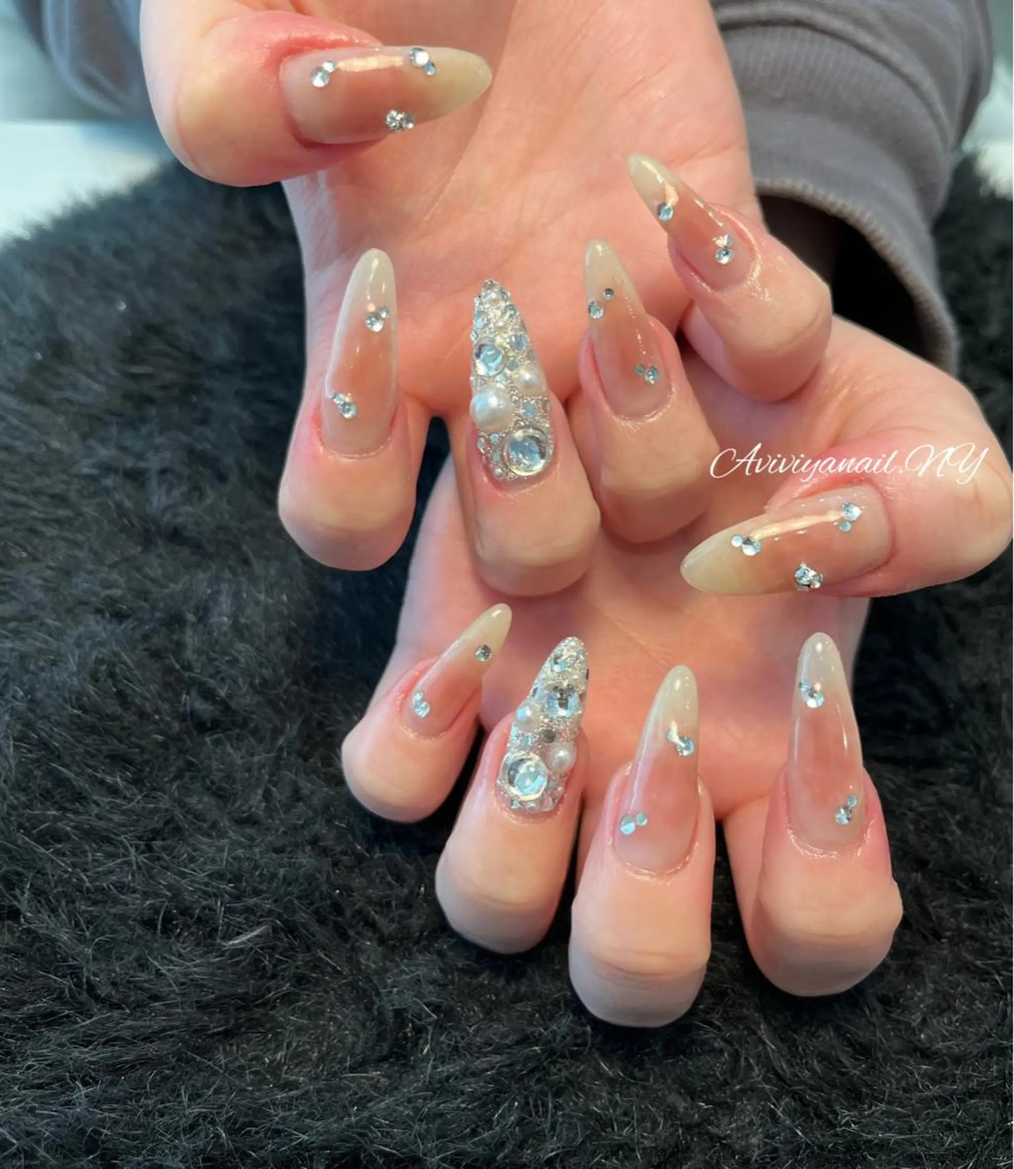 ネイル AviviyaNail所属・kubo ayaのネイルデザイン