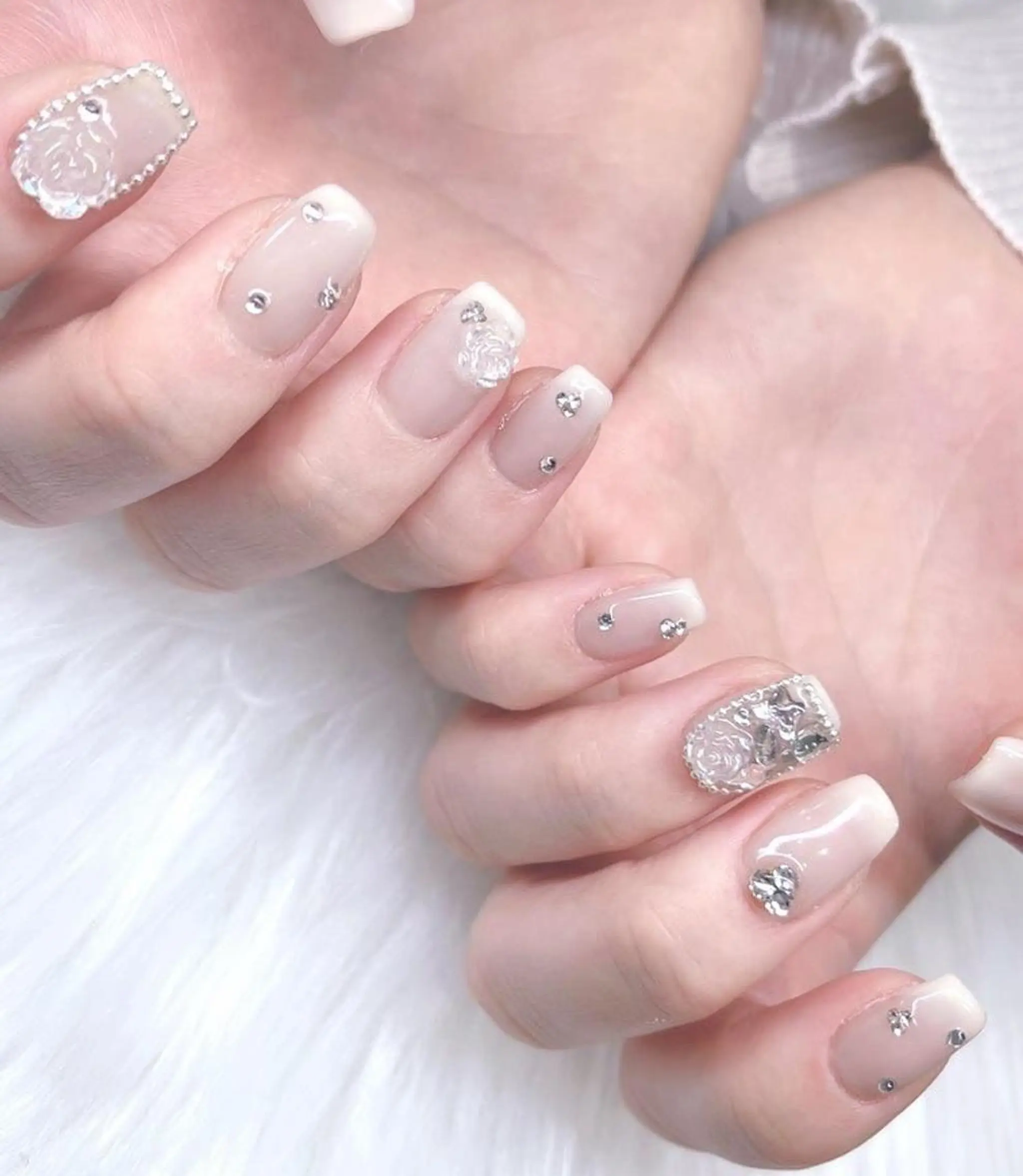 ネイル ハンドネイル Miku. Nのネイルデザイン