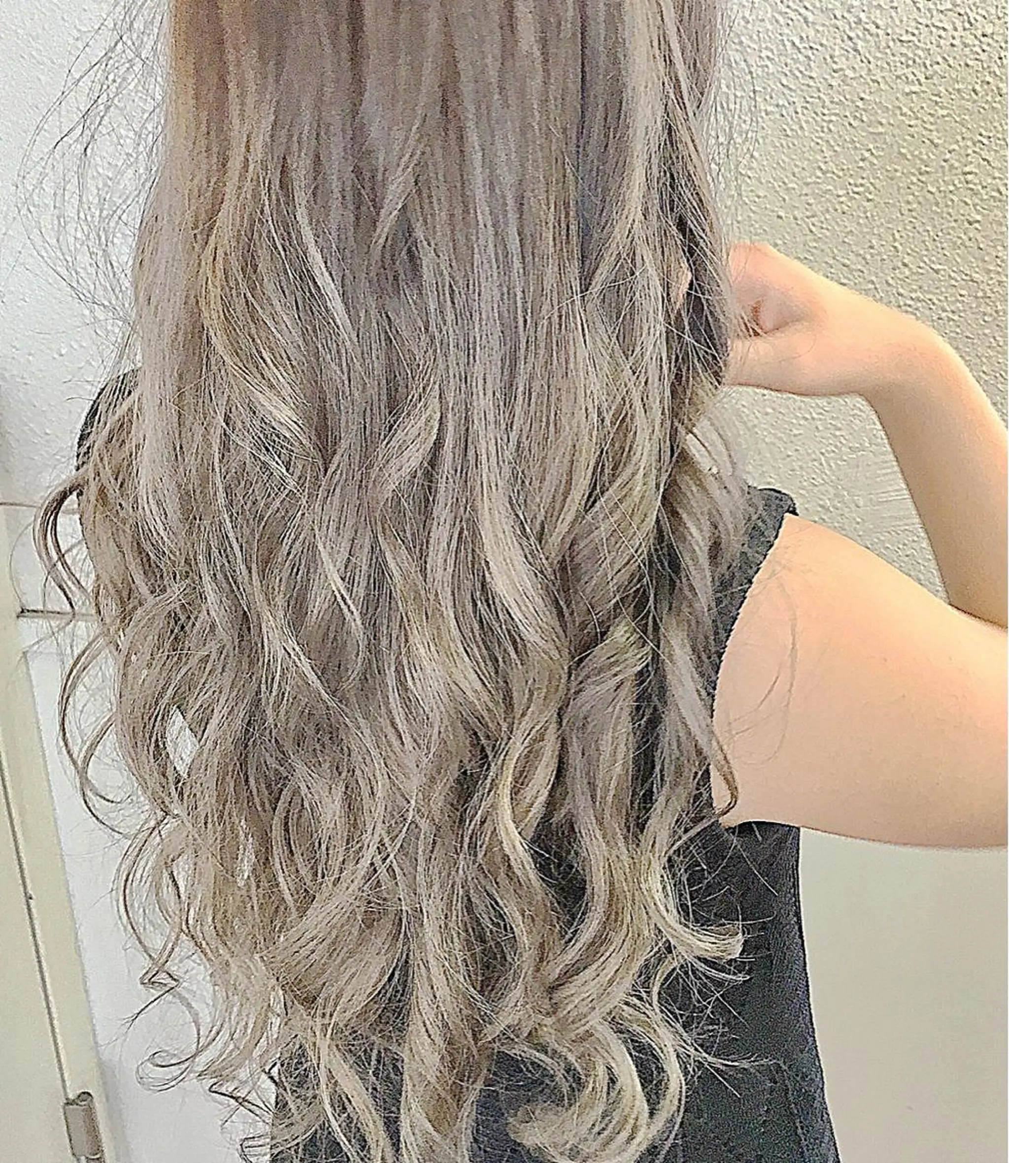 ロング カラー グレージュ カット ヘアカラー トリートメント 髪質改善/美髪矯 正ヤマモトハルキのヘアスタイル
