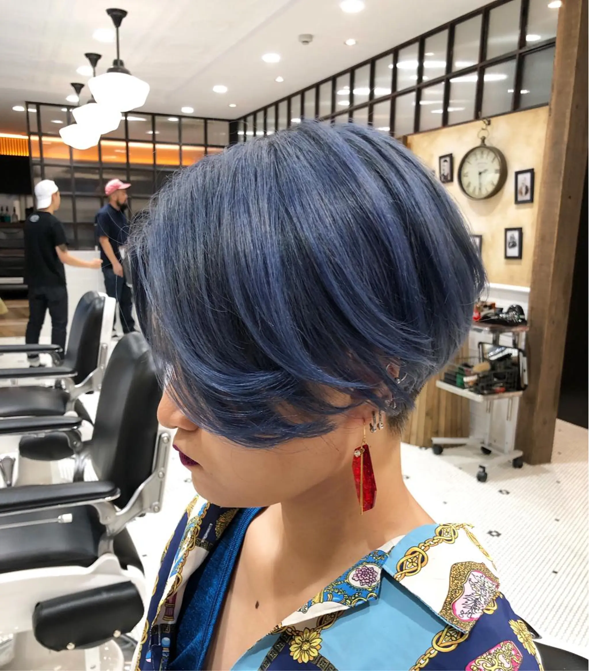 ショート カラー THE AWESUM所属・メンズスタイル強化中 TONNY（トニー）のヘアスタイル