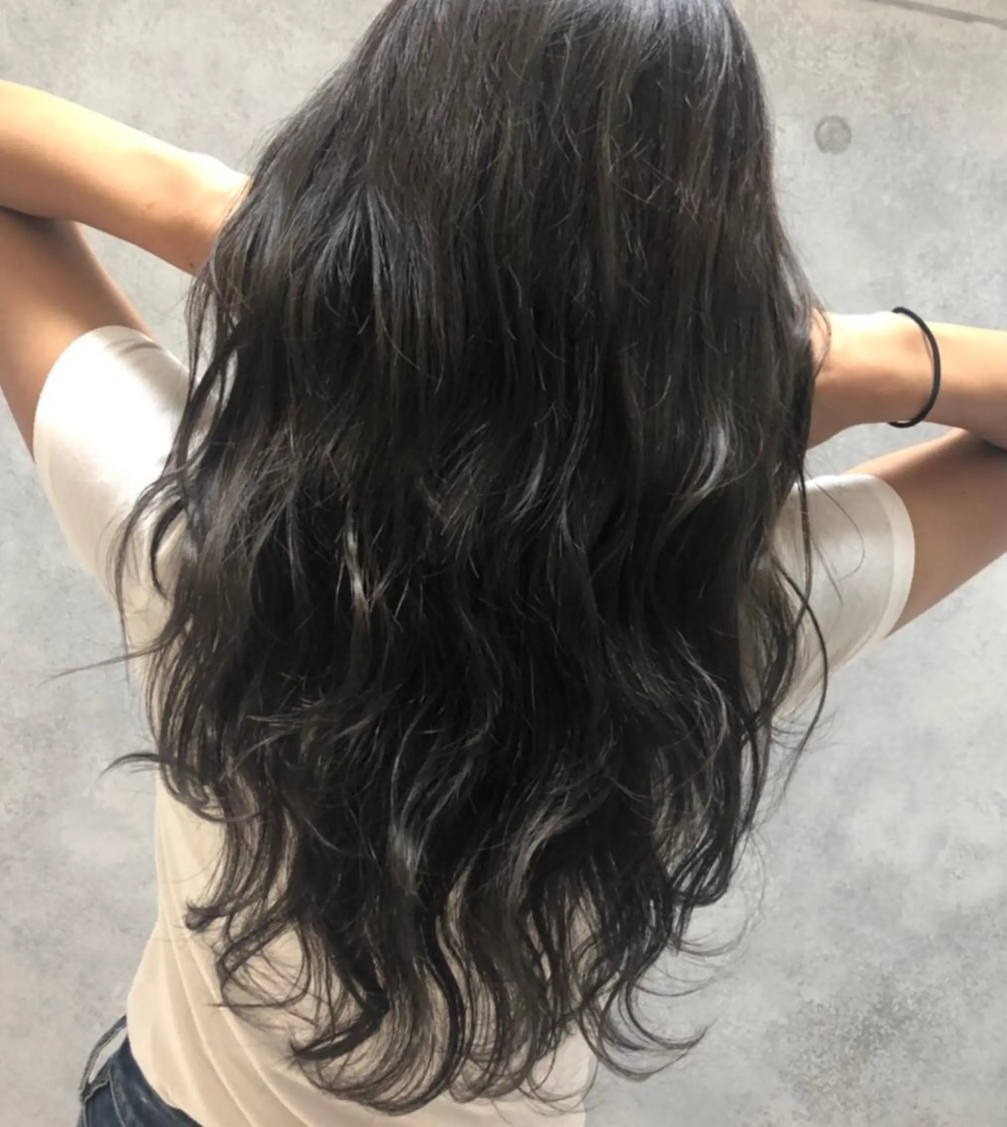 ロング カラー カット ヘアカラー トリートメント ベージュ指名No1 加賀詩織のヘアスタイル