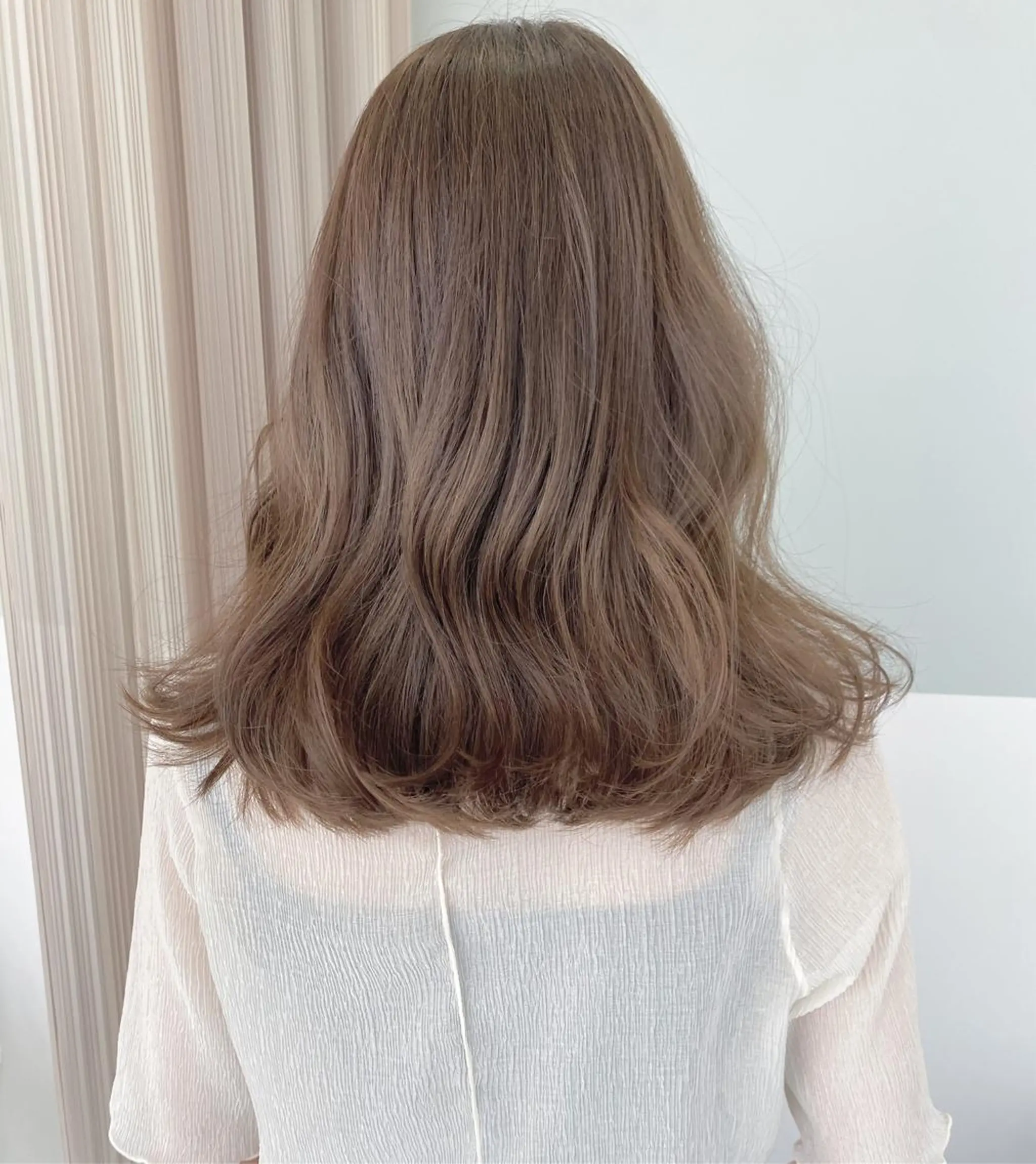 セミロング カラー アッシュ ベージュカラー ミント 艶髪/モテヘア🎀 MIHOのヘアスタイル