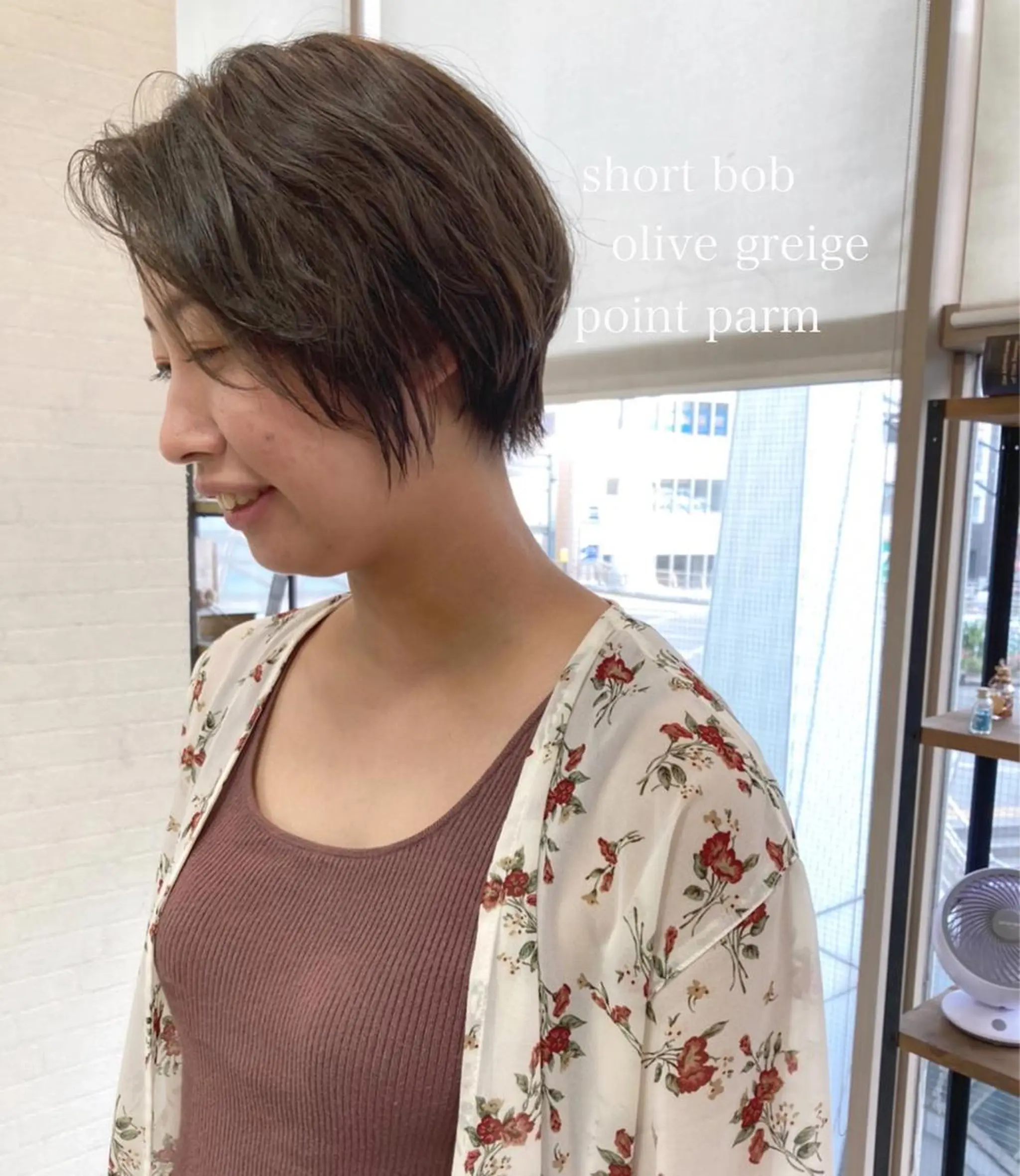 ショート カラー 切りっぱなしボブ ショートボブ ハンサムショート ボブ ショートヘア カット パーマ トリートメント 初めてのショート お任せください✂️のヘアスタイル