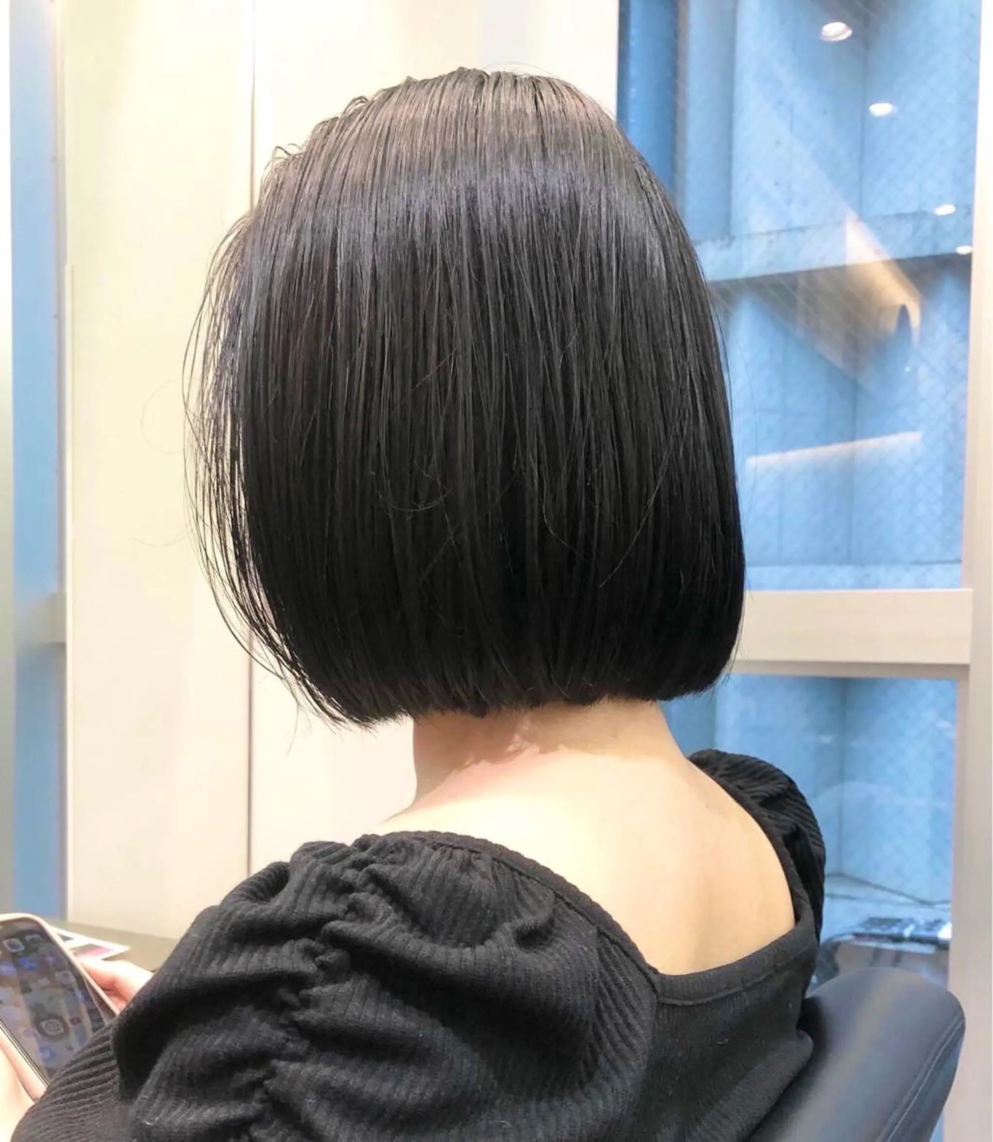ミディアム カット 縮毛矯正 トリートメント ヘアセット ハイトーン/ブリーチ 似合せカット/パーマのヘアスタイル