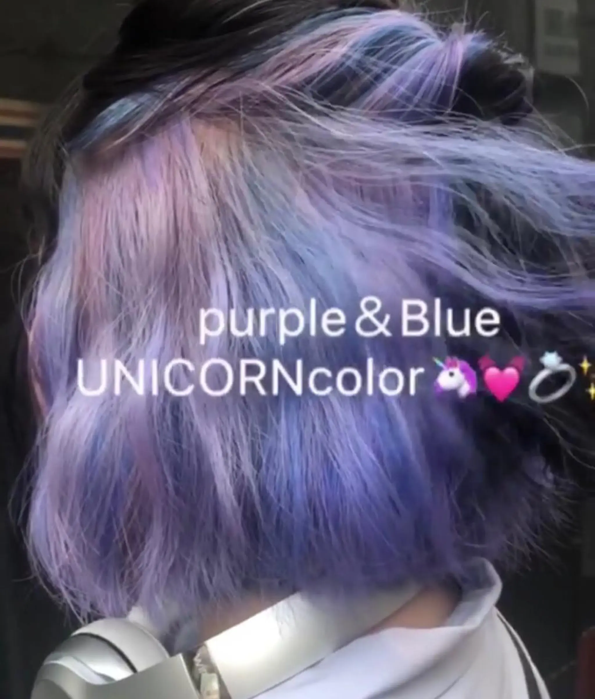 ショート カラー ブリーチ ブルーカラー パープルカラー ユニコーンカラー HOLON池袋所属・ウルフカット ハッシュカット/七海のヘアスタイル