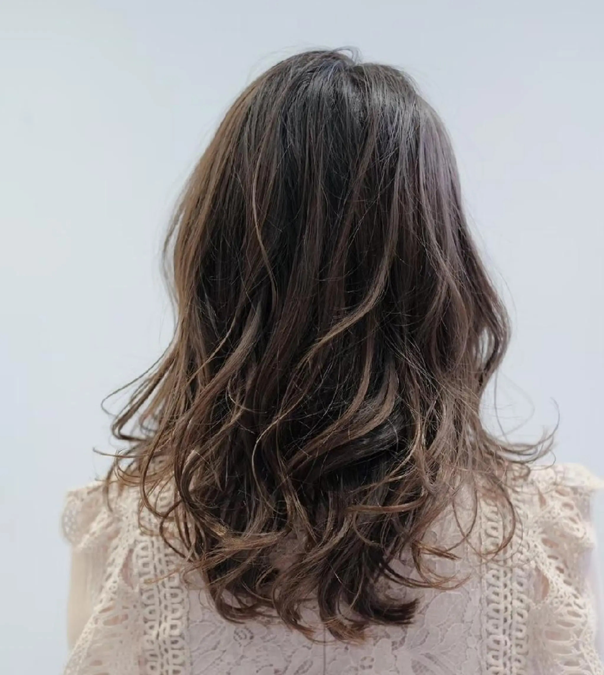 ミディアム ミディアムパーマ 美髪✨LAKOLA  池袋✨のヘアスタイル